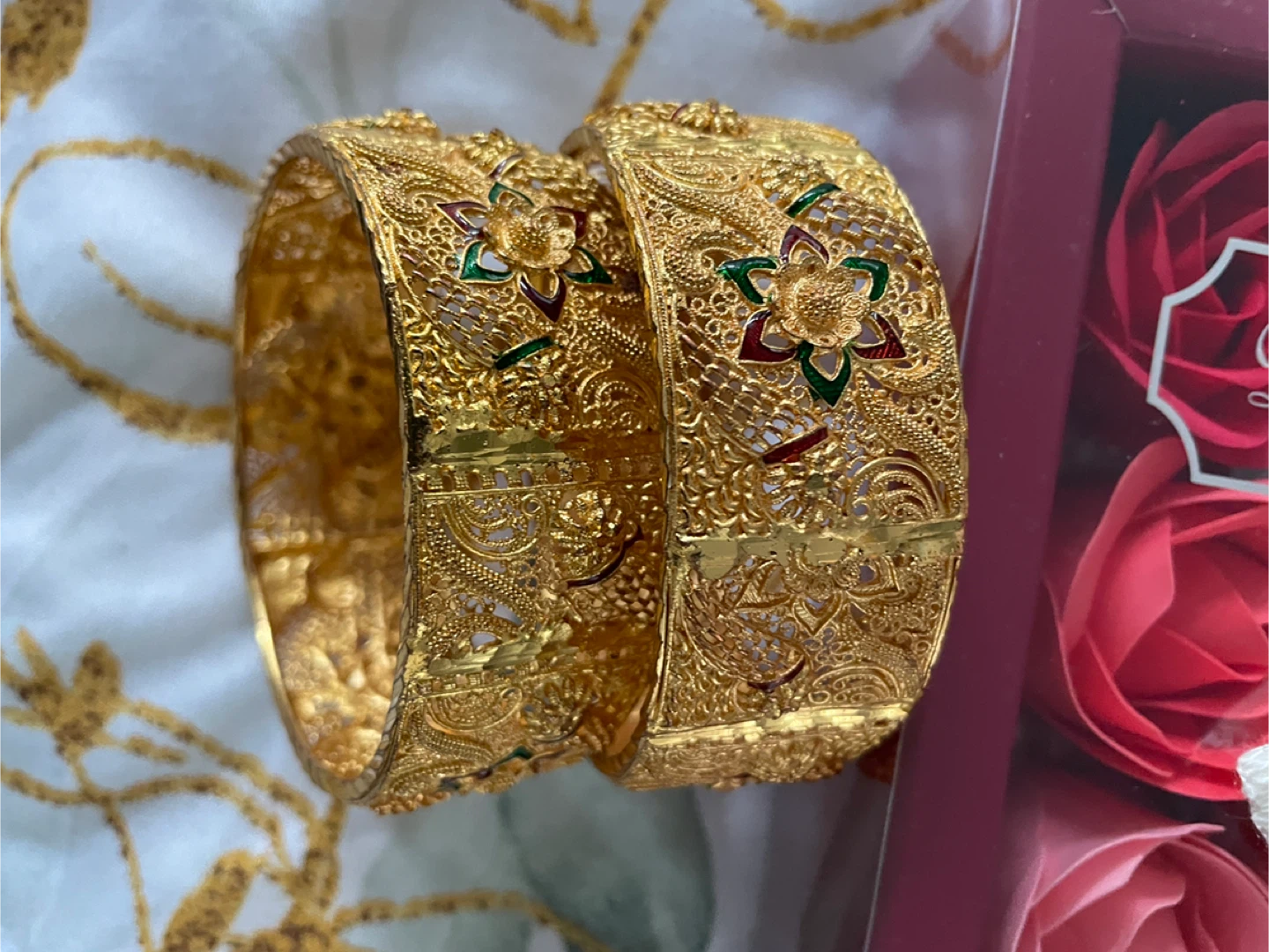 Set of 2 Gold Tone Bangle Bracelets