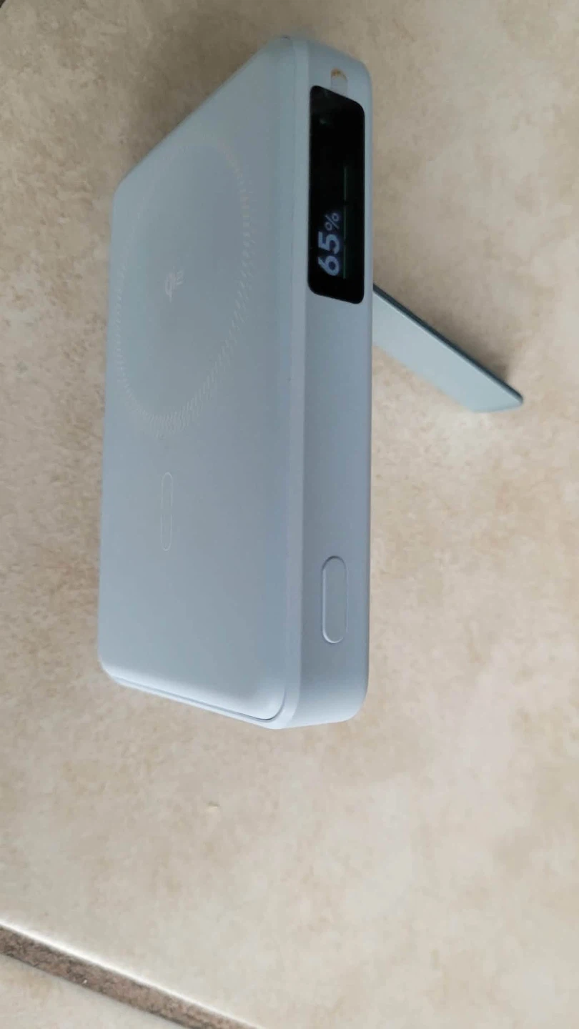 ESR Qi2 10,000mAh Magnetic Power Bank with Kickstand - photo 4
