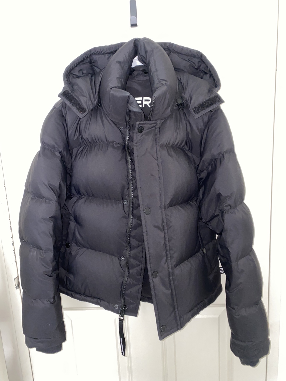 Aritzia Super Puff Down Jacket Black Size S