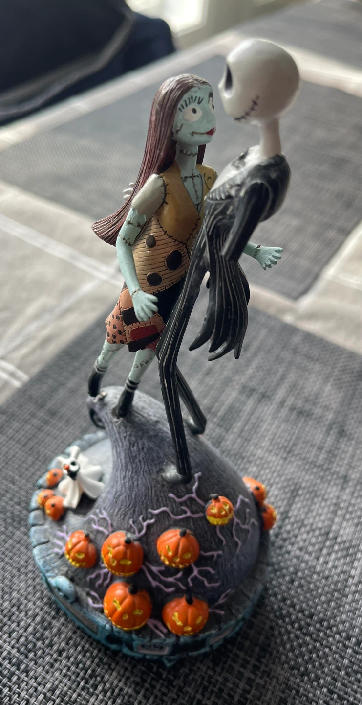 The Nightmare Before Christmas Figurine - photo 3