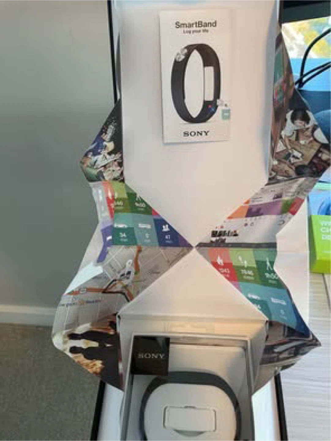 BNIB Sony SmartBand SWR10 Activity Tracker - photo 2
