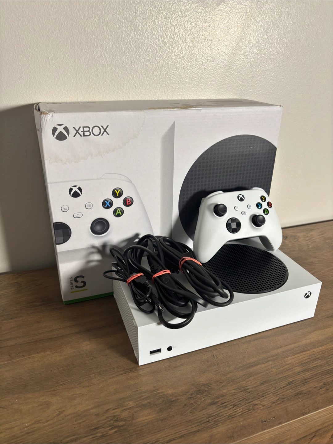 Xbox Series S (512GB) + Controller - Few Will Act!