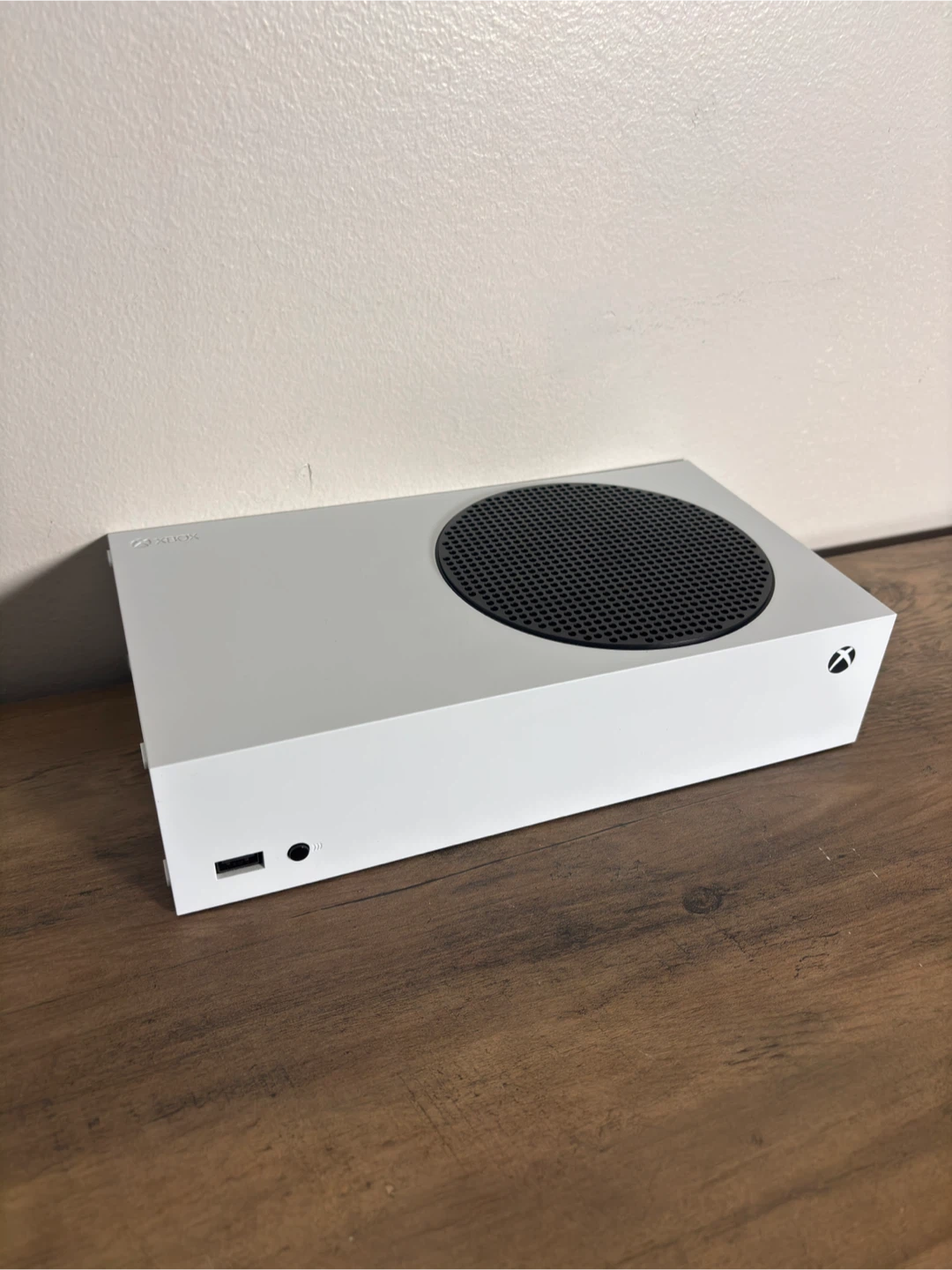 Xbox Series S (512GB) + Controller - Few Will Act! - photo 2