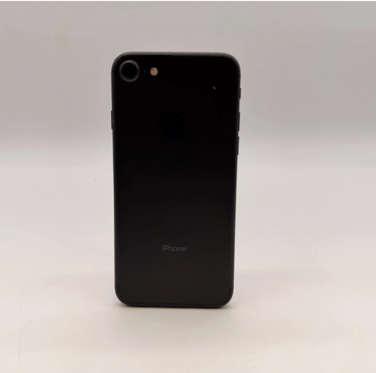 Apple iPhone 7 32GB Black – Unlocked – 90% Battery - photo 3