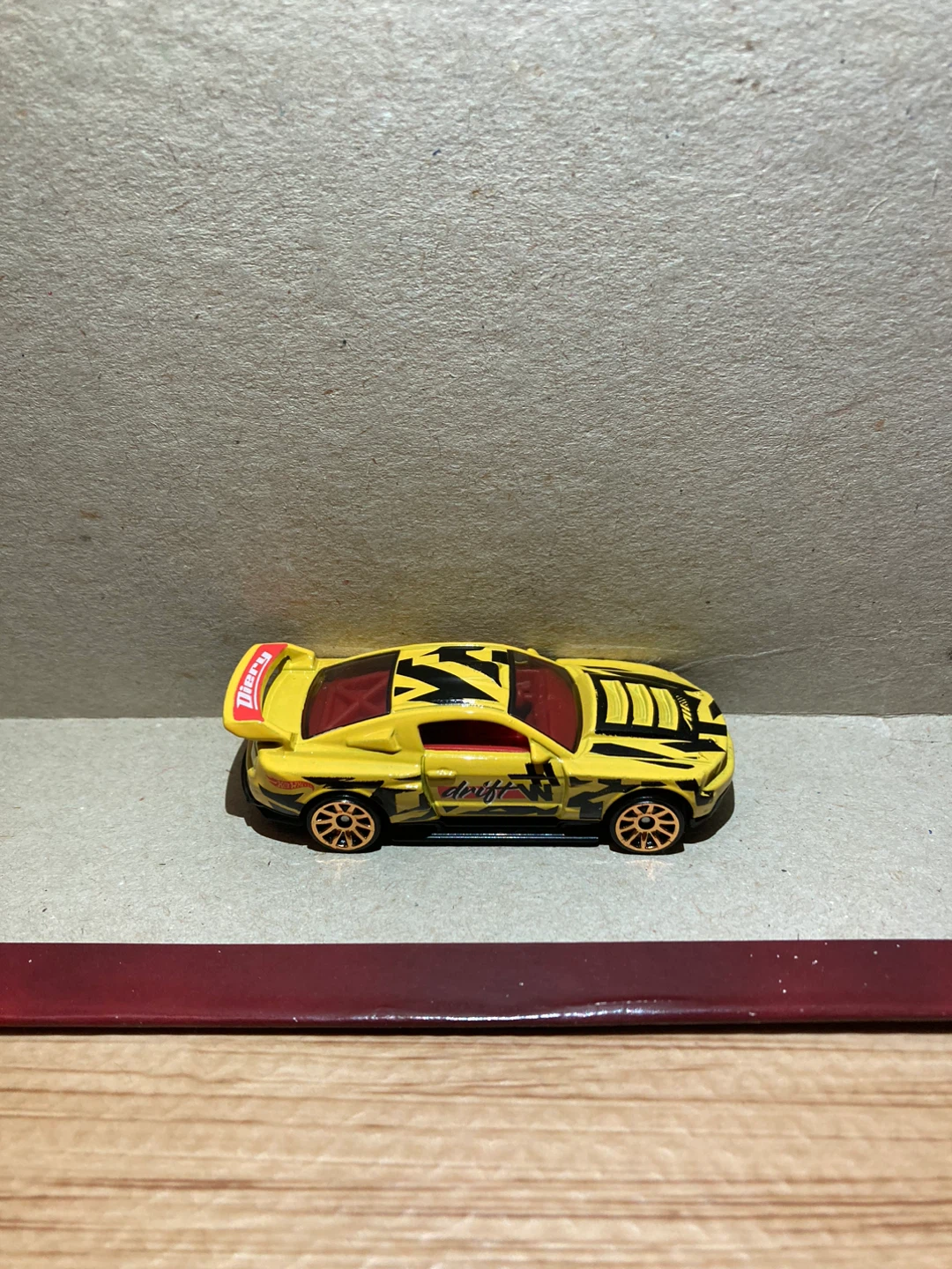 Hot Wheels Loose / Custom 12 Ford Mustang / Yellow - photo 3