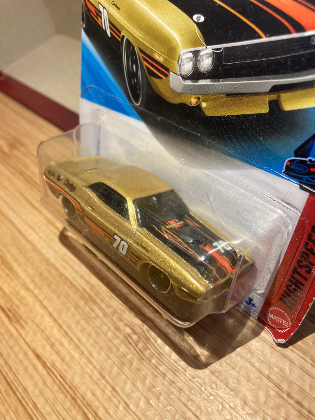 Hot Wheels / 70 Dodge Hemi Challenger / Gold - photo 2
