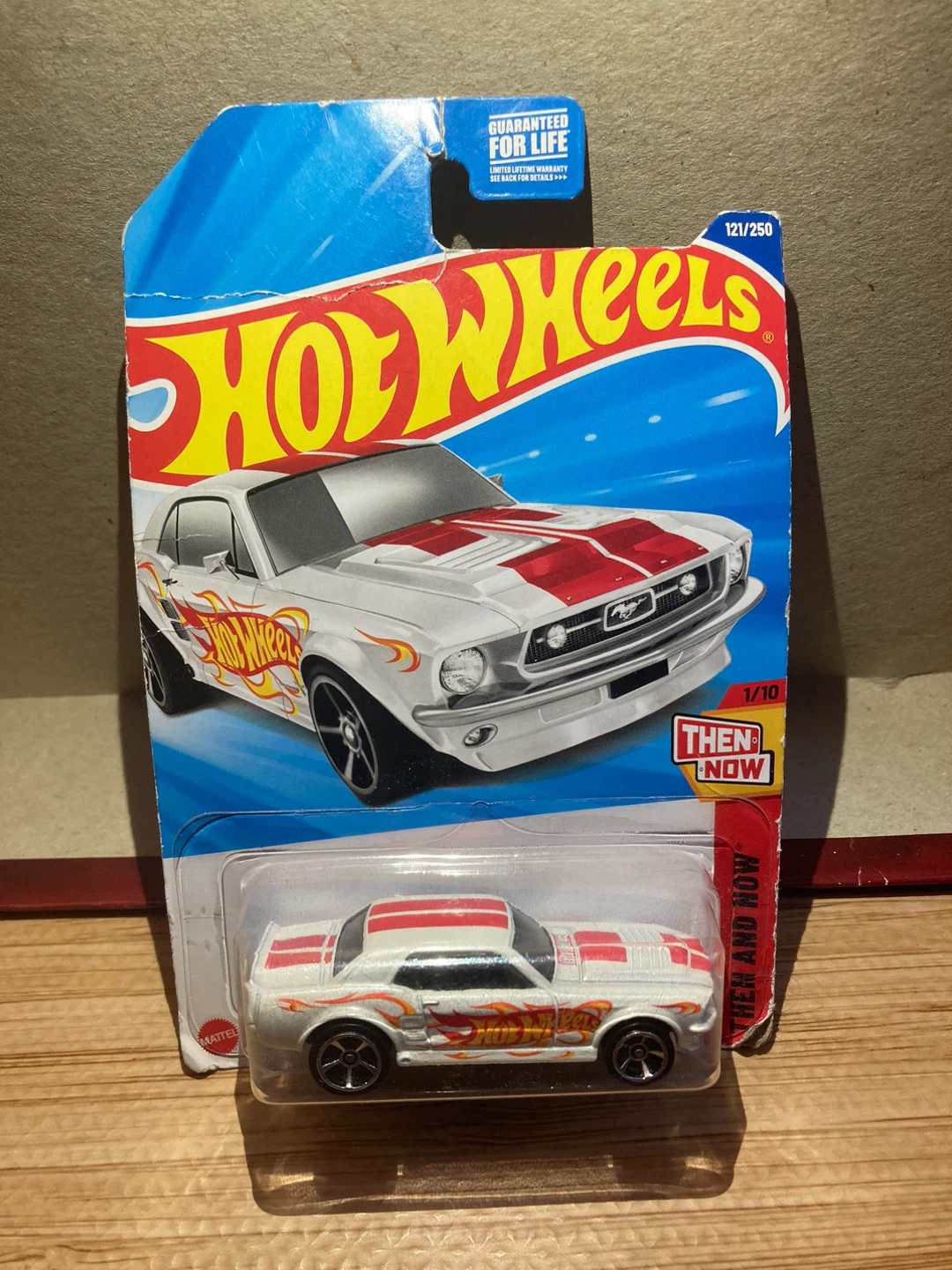 Hot Wheels / 67 Ford Mustang Coupe / White