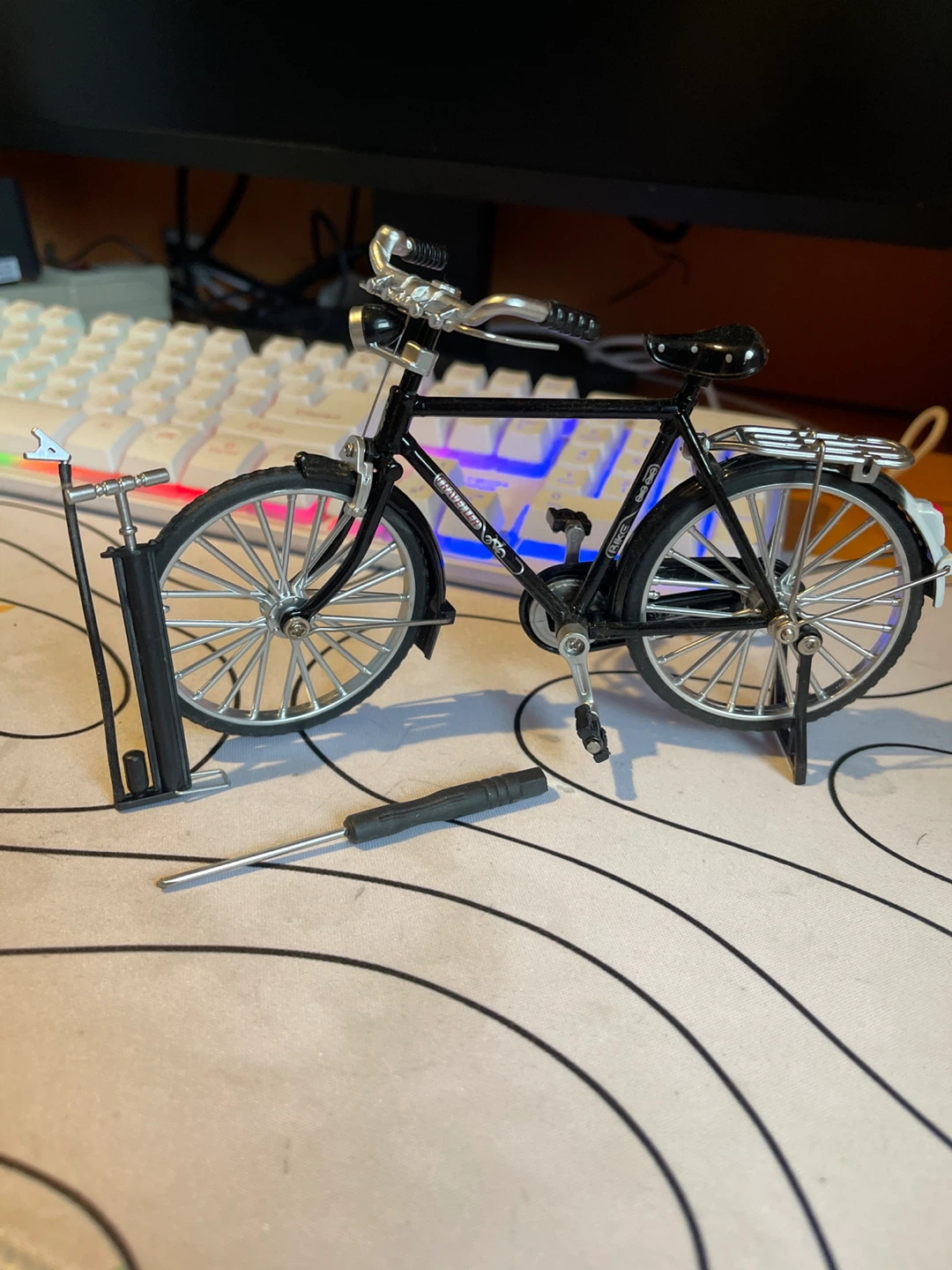 Model Kit Chinese Bicycle 🏆 - photo 3