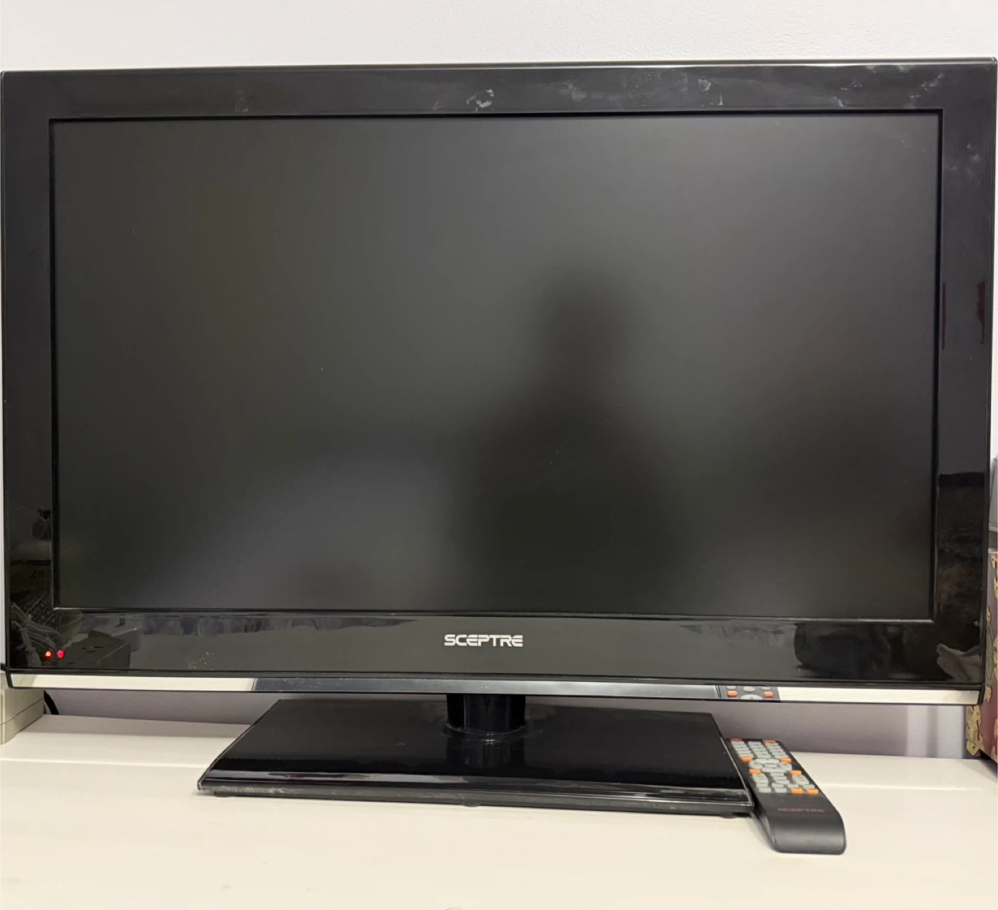Sceptre 32" HD TV