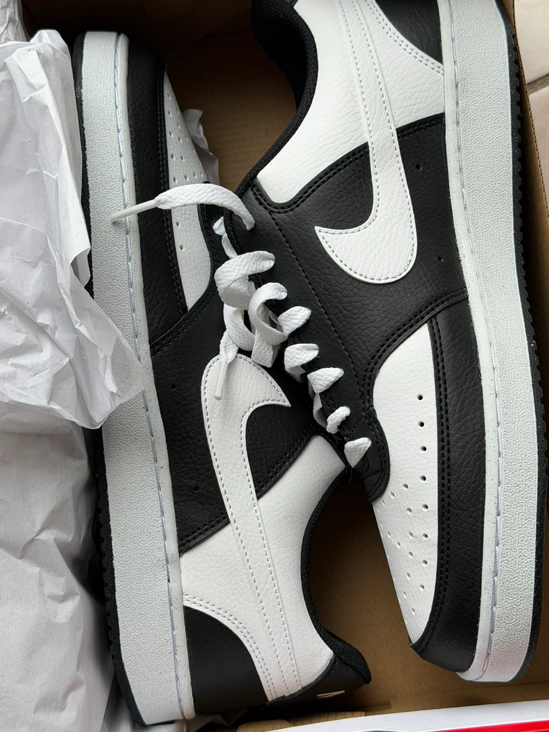Nike Court Vision Low Men's Sneakers Black and White Size 10