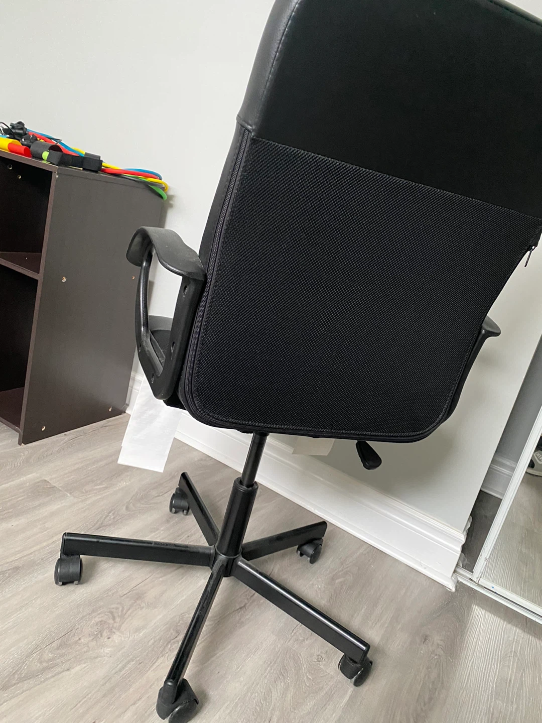 RENBERGET swivel chair - photo 2