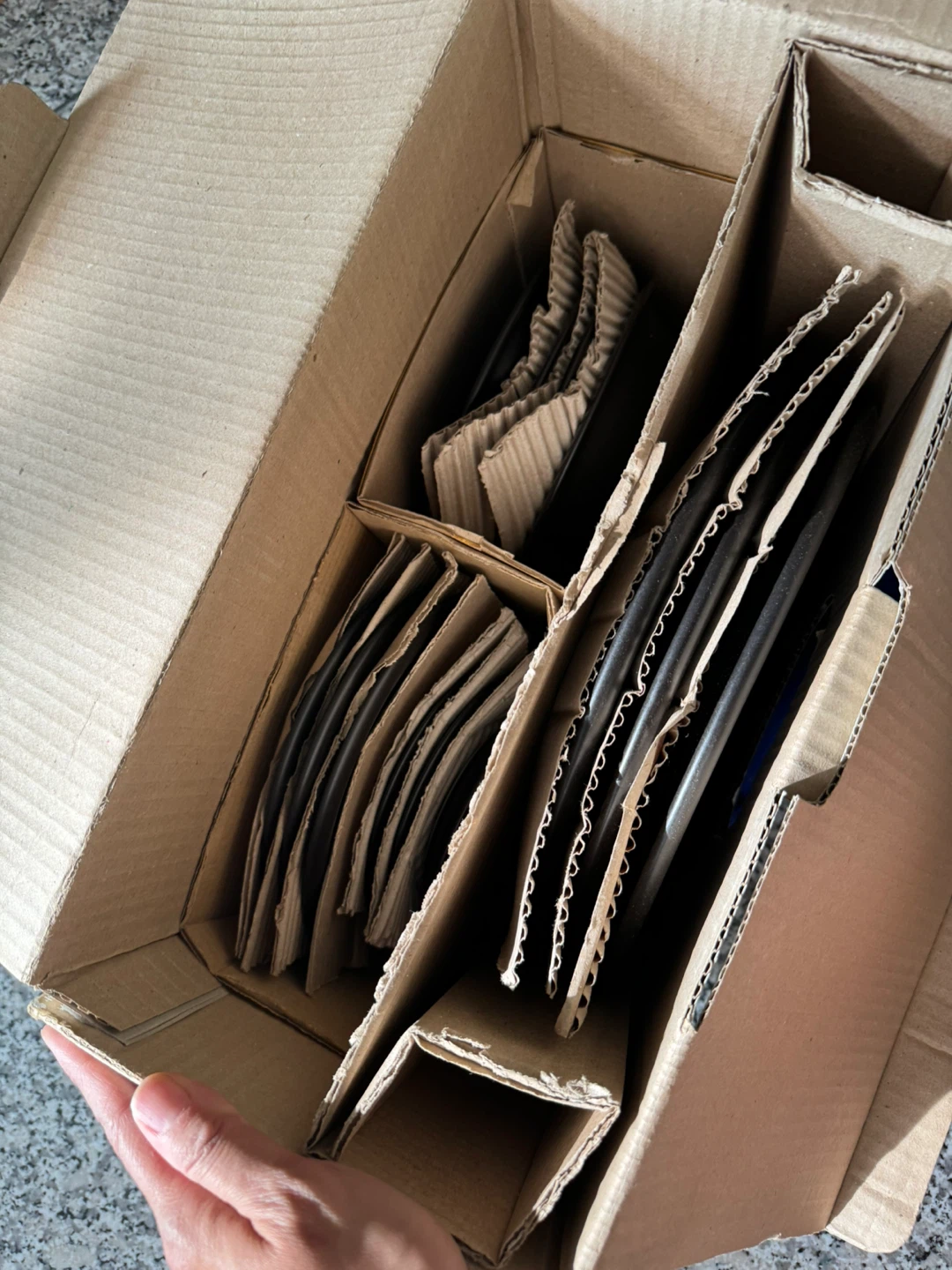 IKEA MINUSKEL 16-piece Dinnerware Set - NEW - photo 4