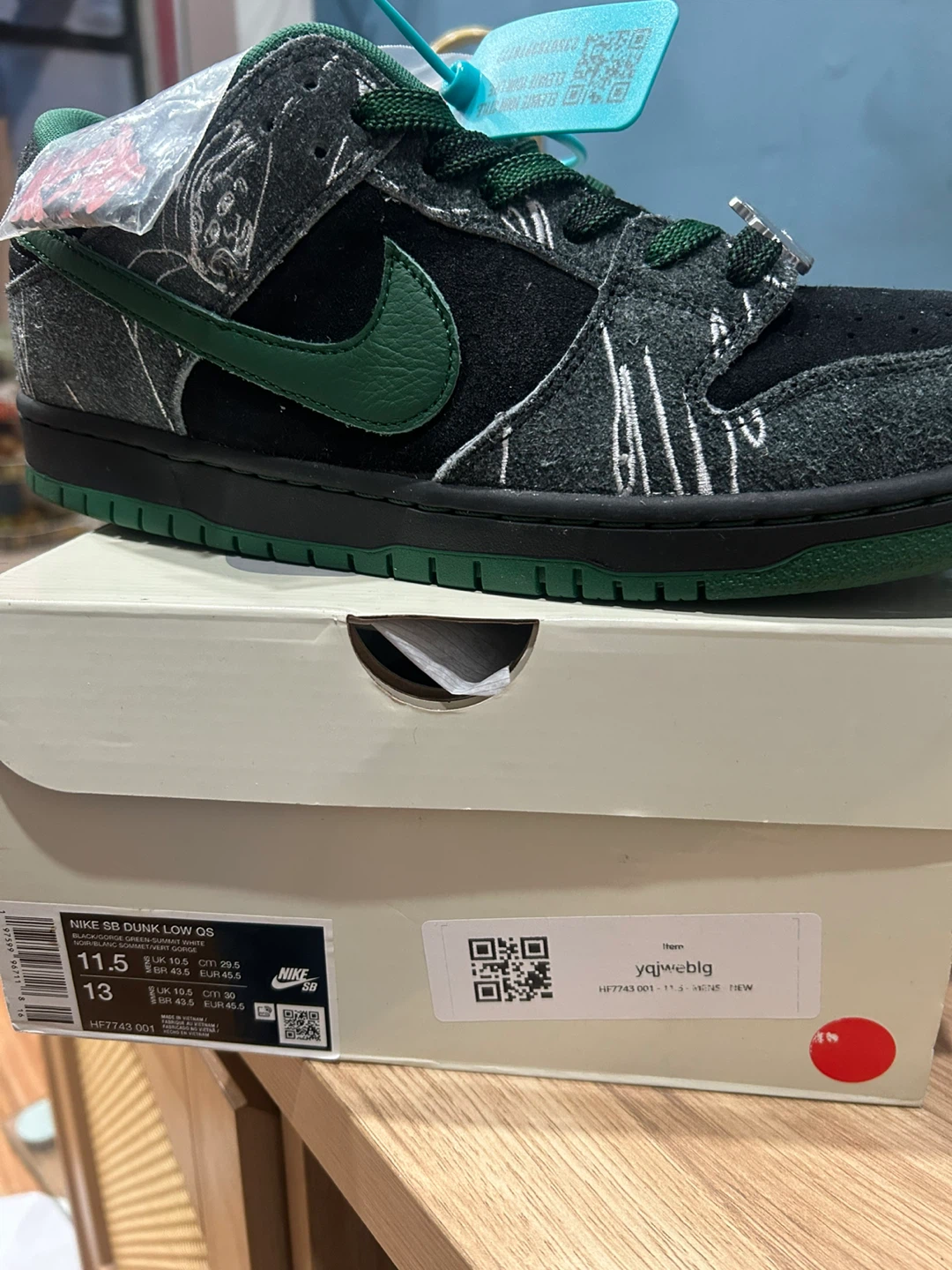 Nike SB Dunk Low Pro "Big Money Savings" Size 11.5 - photo 2