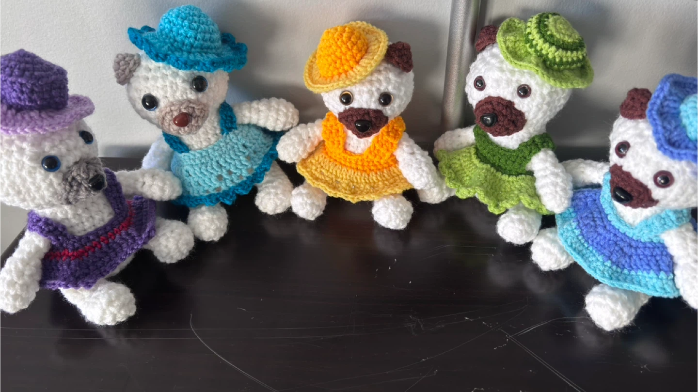 Handmade Crochet Teddy Bears with Outfits - photo 4
