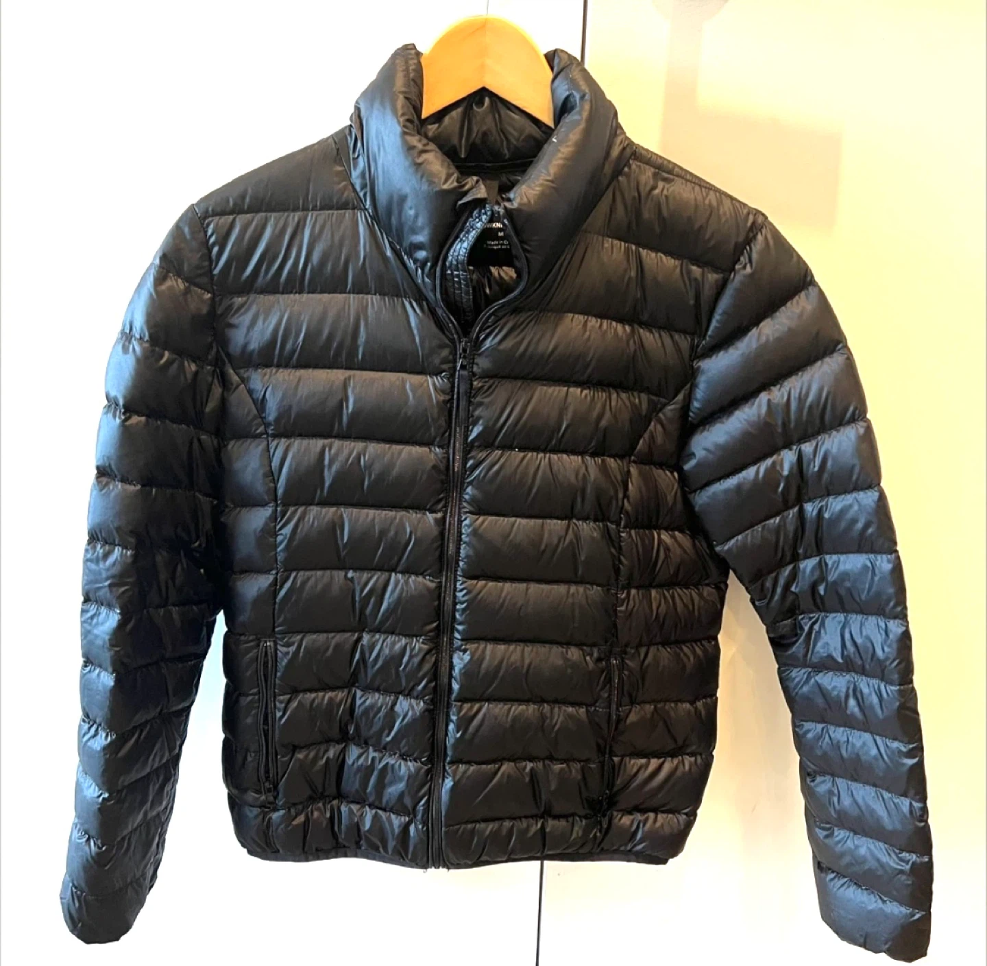 Aritzia Little Puffer tna Jacket
