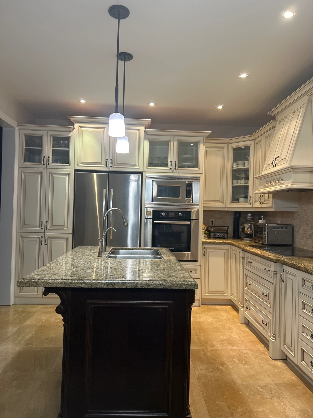 Kitchen cabinets w/ appliances