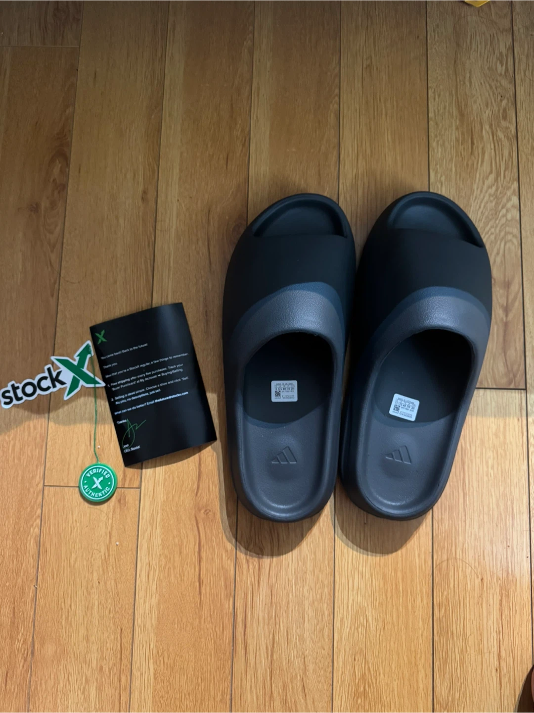 Adidas Yeezy Slides Dark Grey size 13