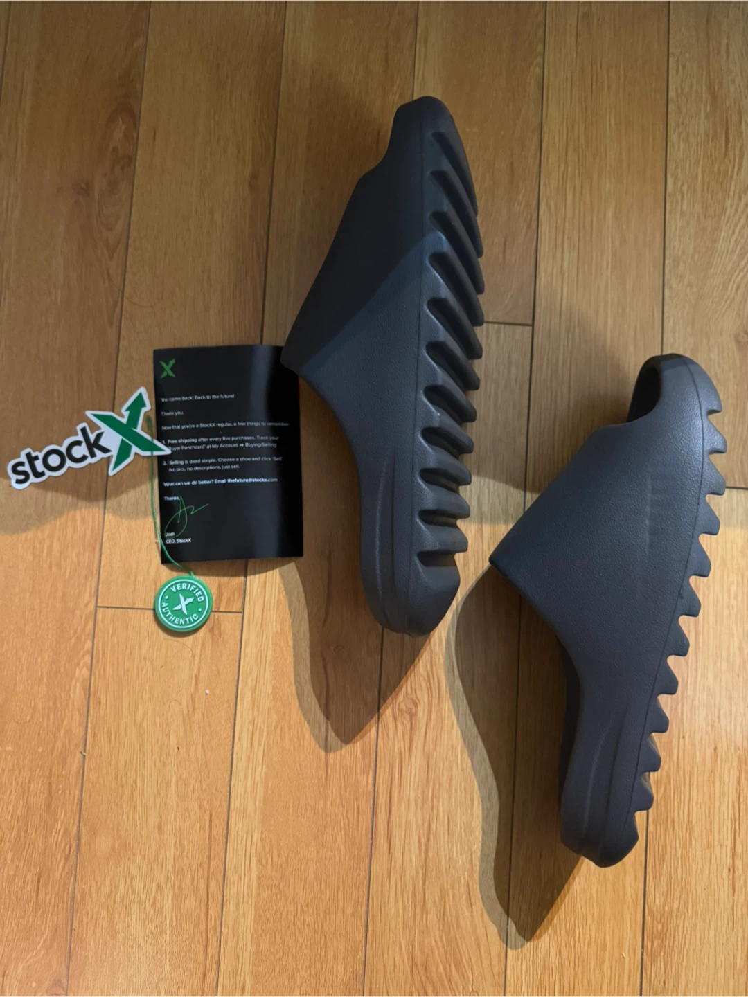 Adidas Yeezy Slides Dark Grey size 13 - photo 3