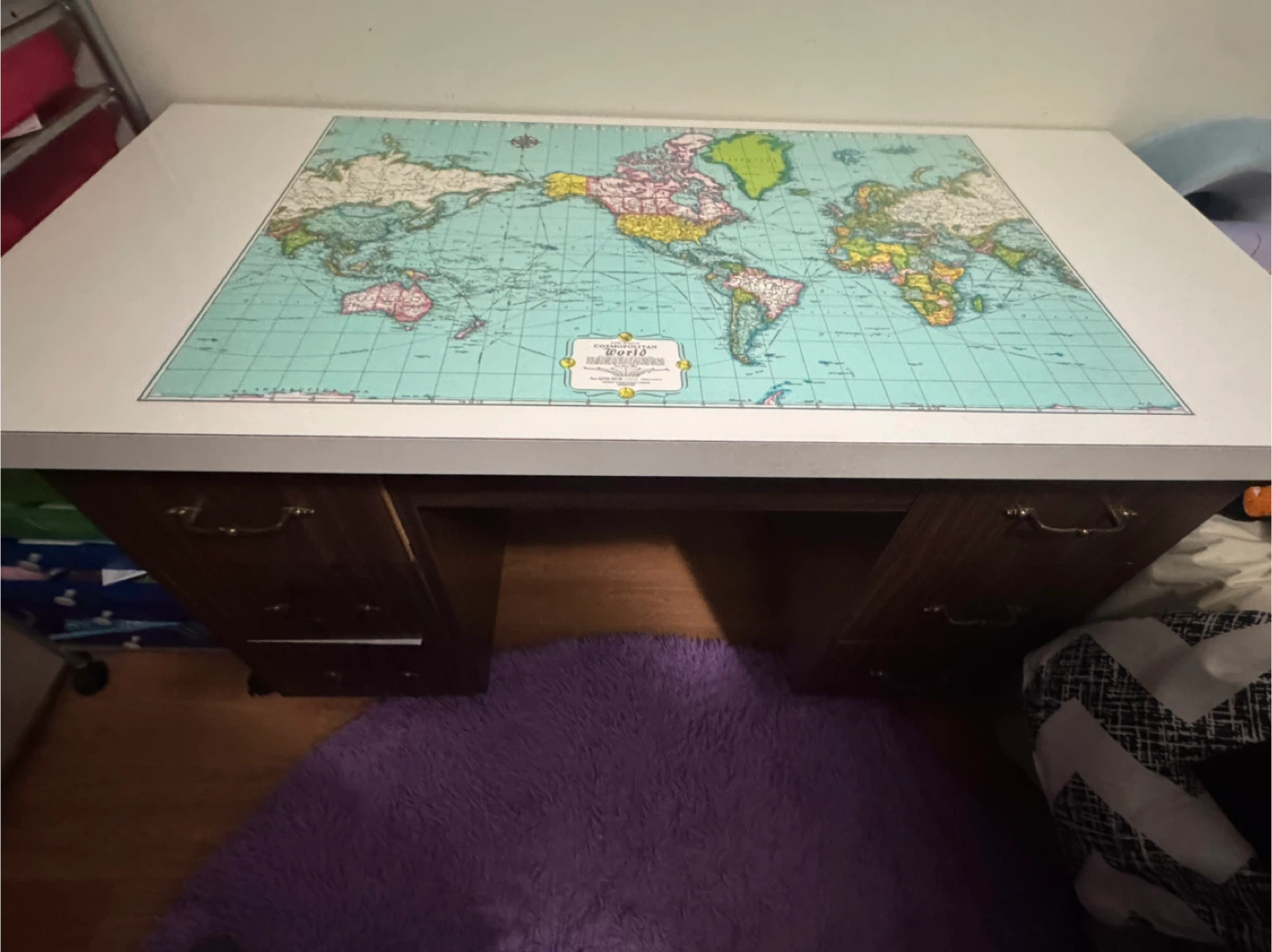 Desk with World Map Top - photo 2