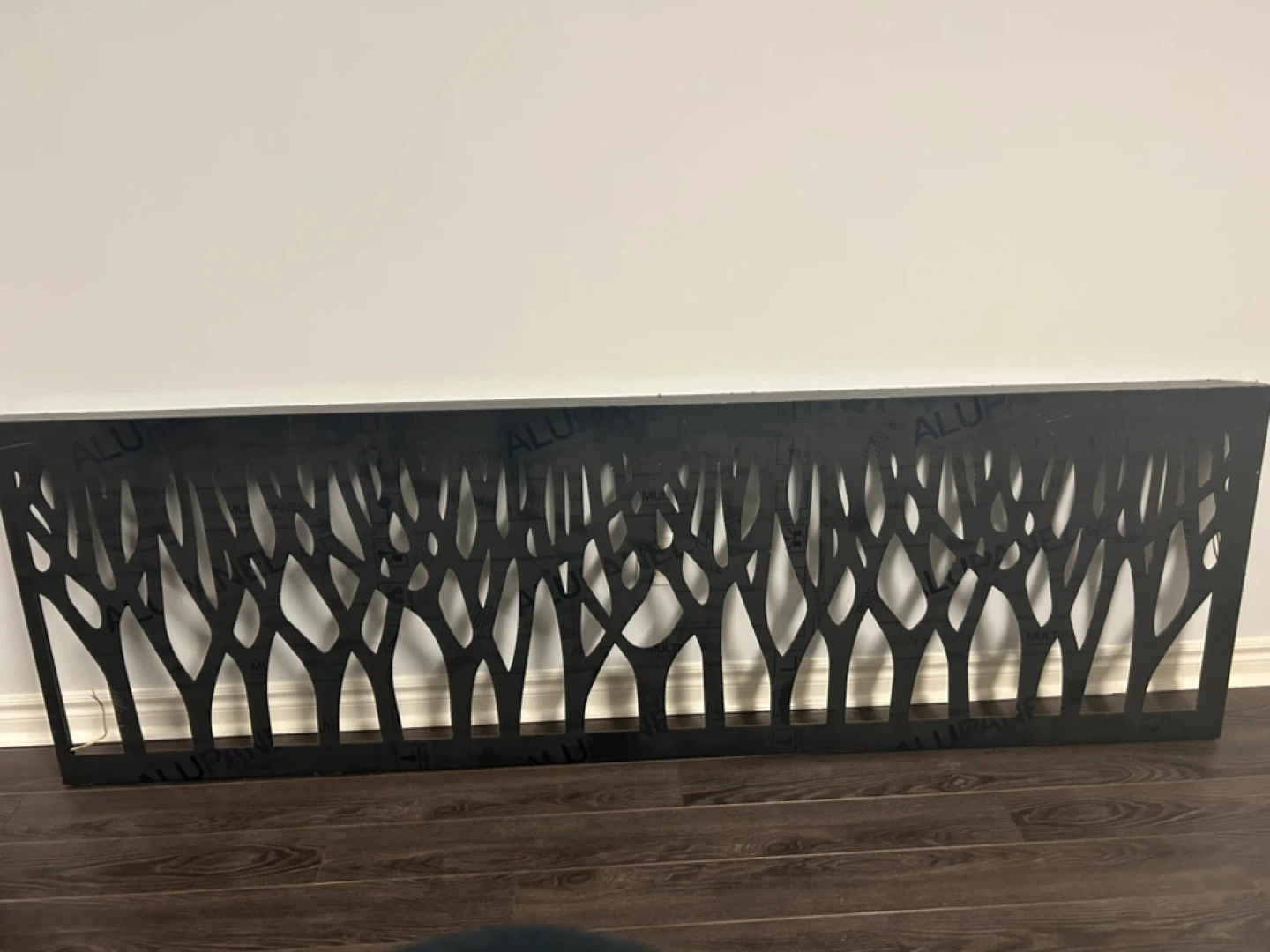 Decorative Black Tree Pattern Metal Panel