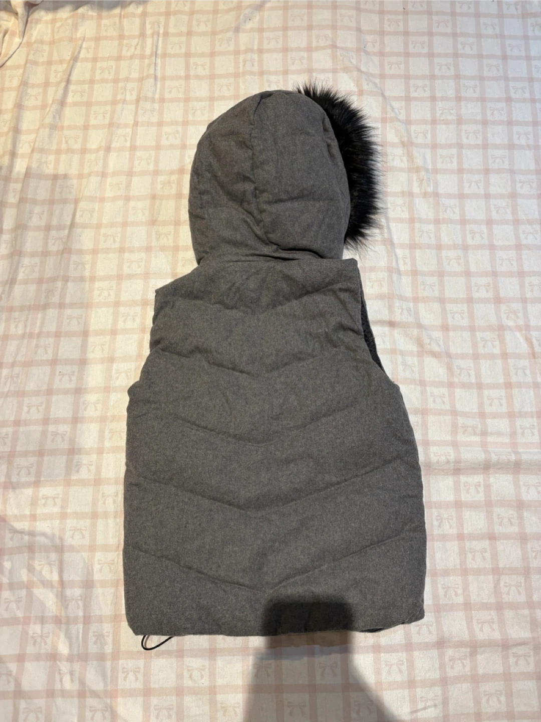 GAP Puffer Vest with Faux Fur Hood - photo 2