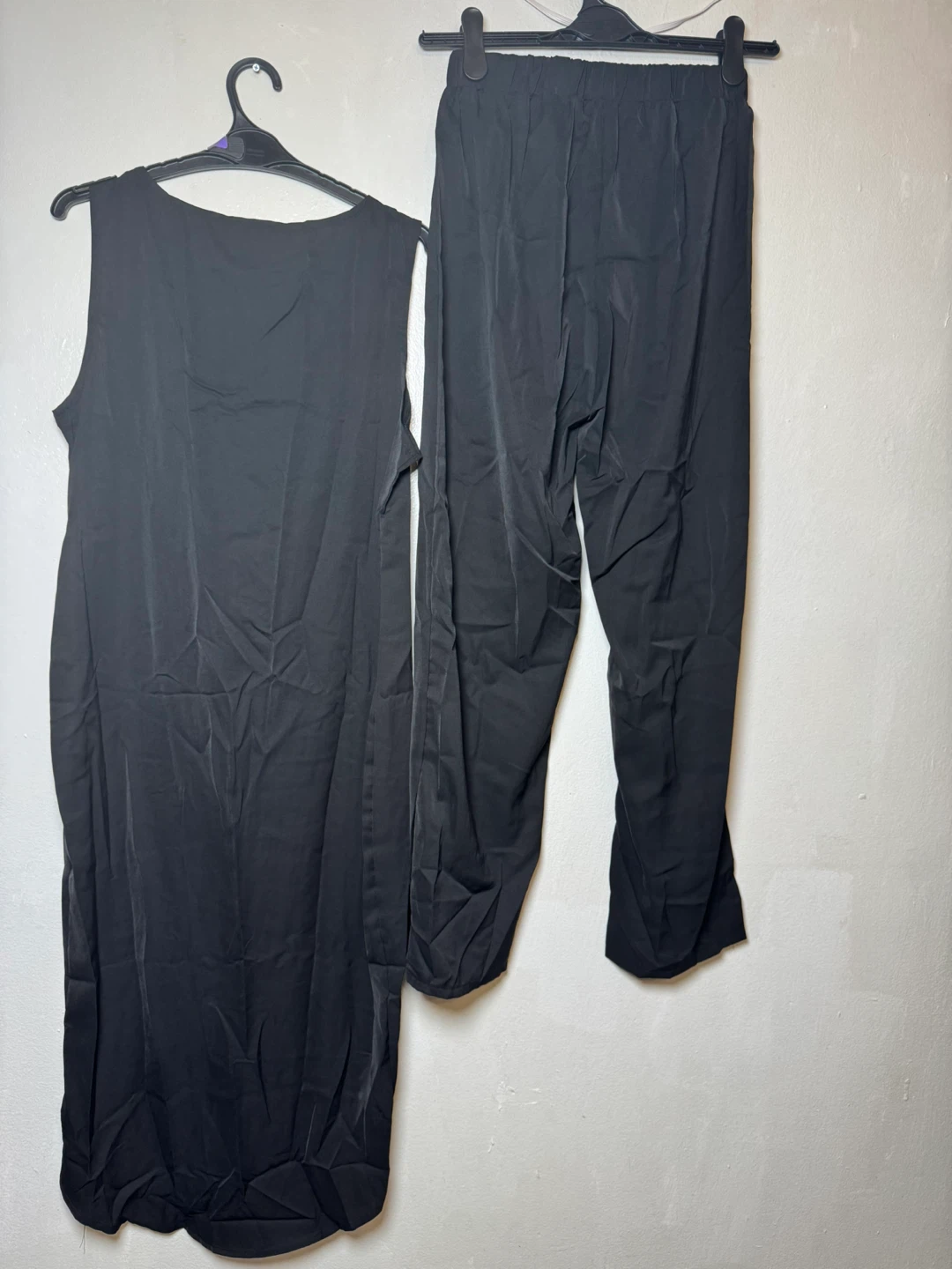 Black Sleeveless Top and Pants Set - photo 3
