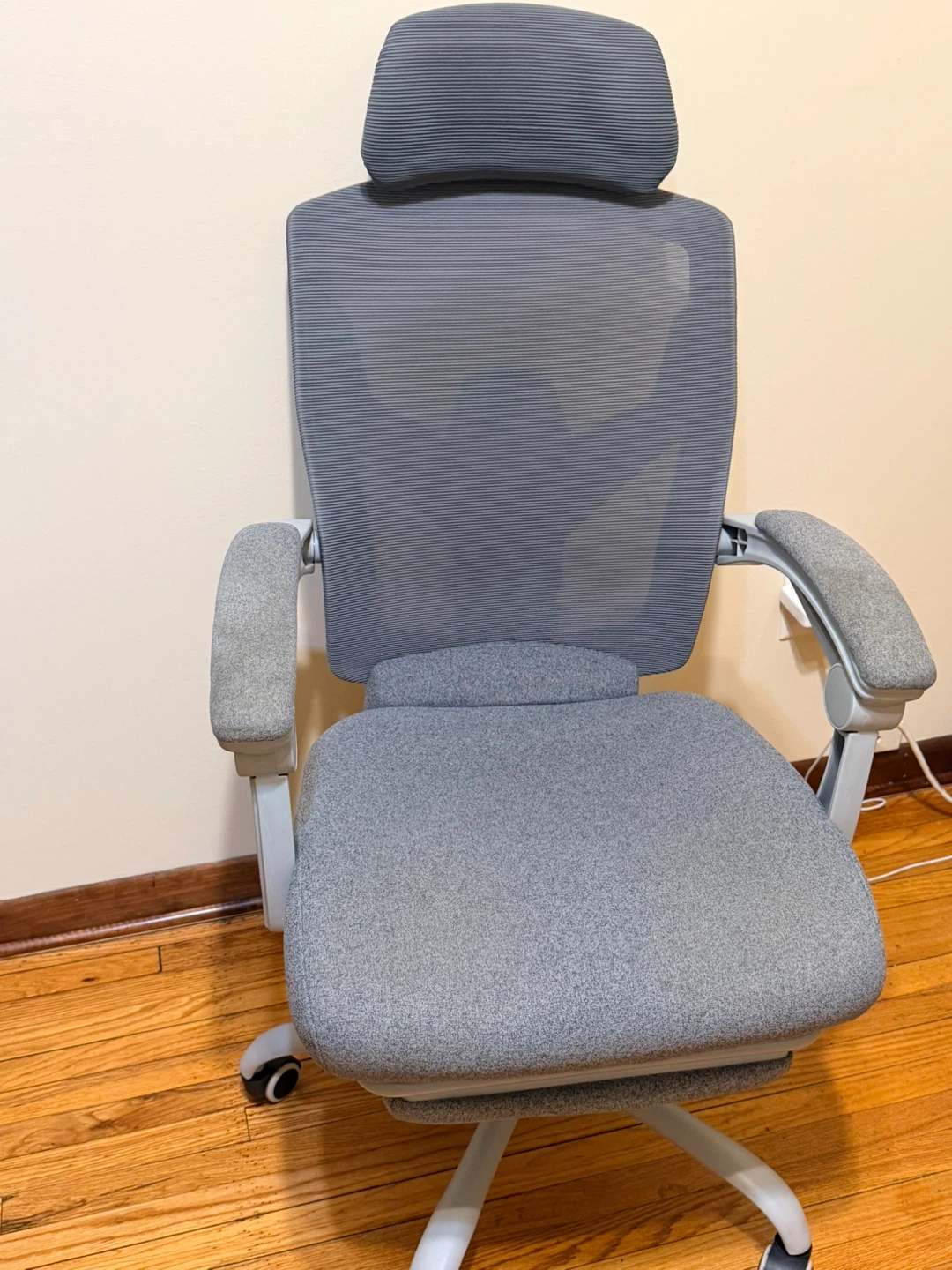 Ergonomic Office Chair with Headrest - photo 3