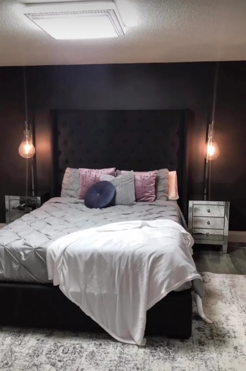 Queen size Upholstered bed w/ boxspring