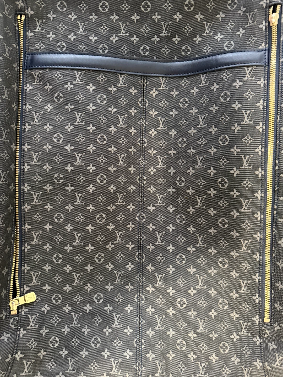 Louis Vuitton Monogram Suitcase - photo 3