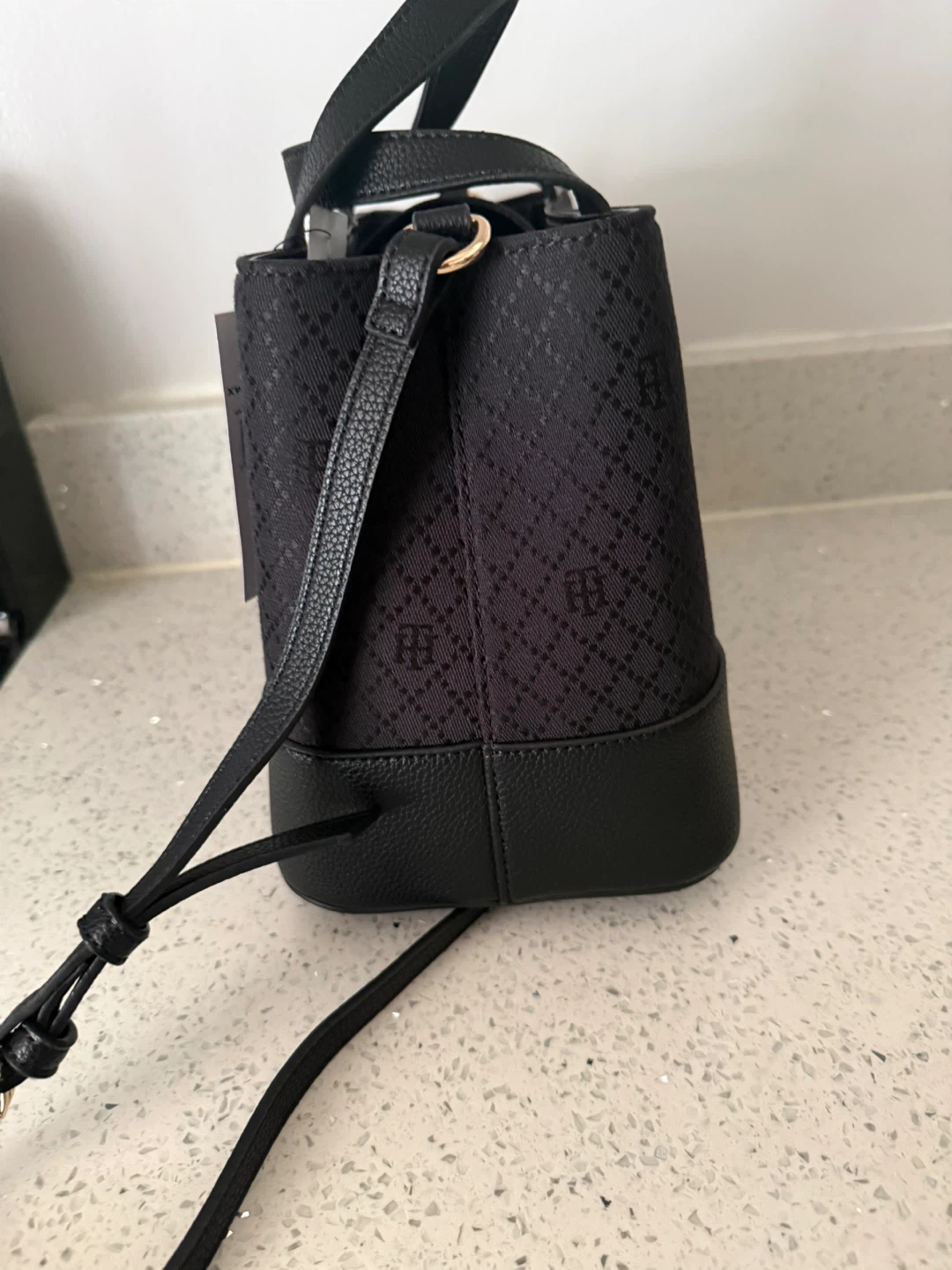 Tommy Hilfiger Black Monogram Tote Bag - photo 5