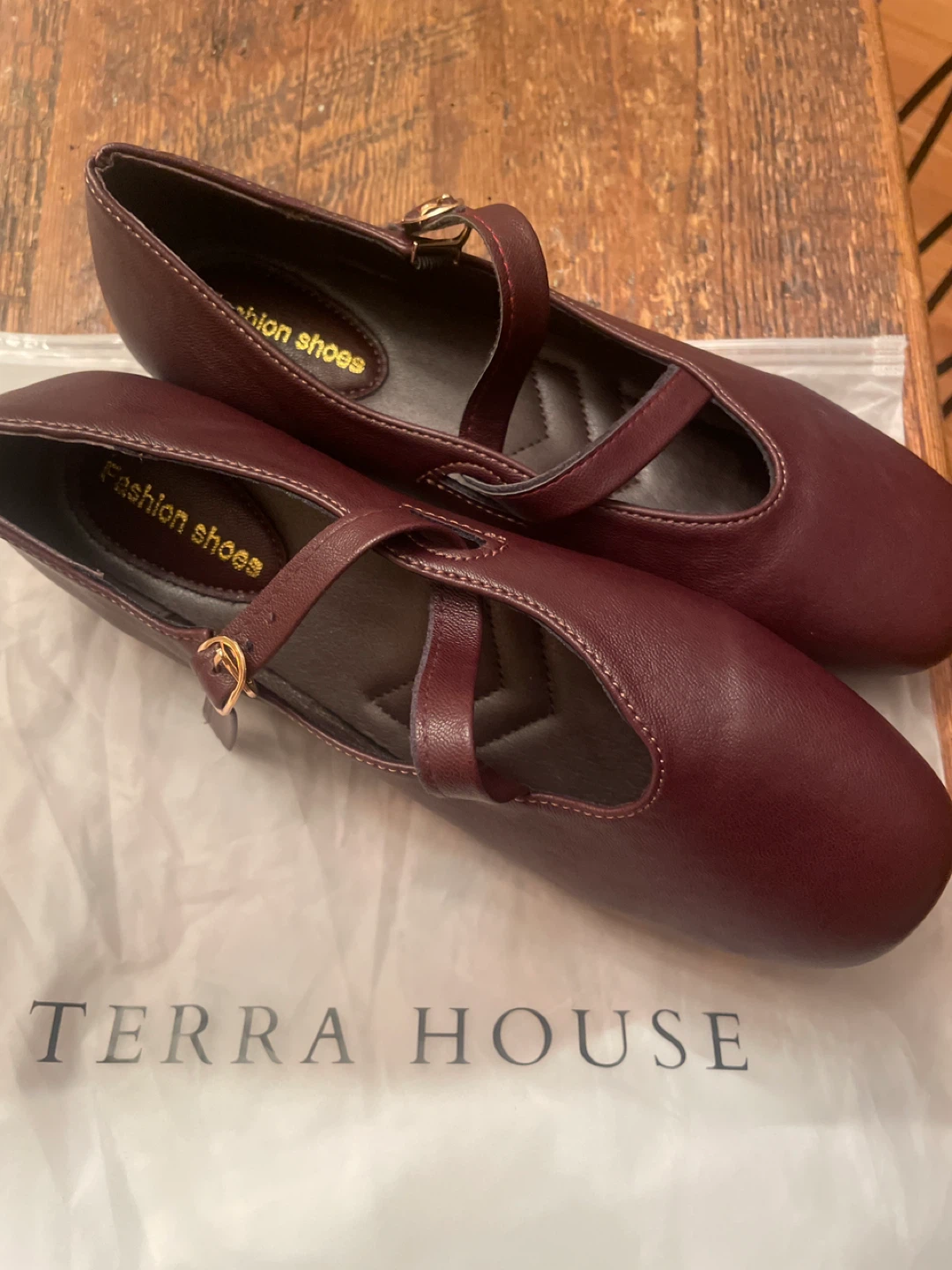 Terra House Women's Mary Jane Flats Burgundy