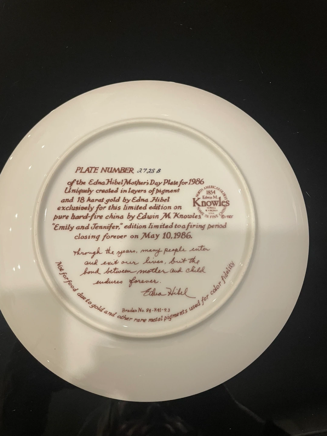 Hibel Edna Hibel Mother's Day Plate 1986 "Emily and Jennifer" - photo 2