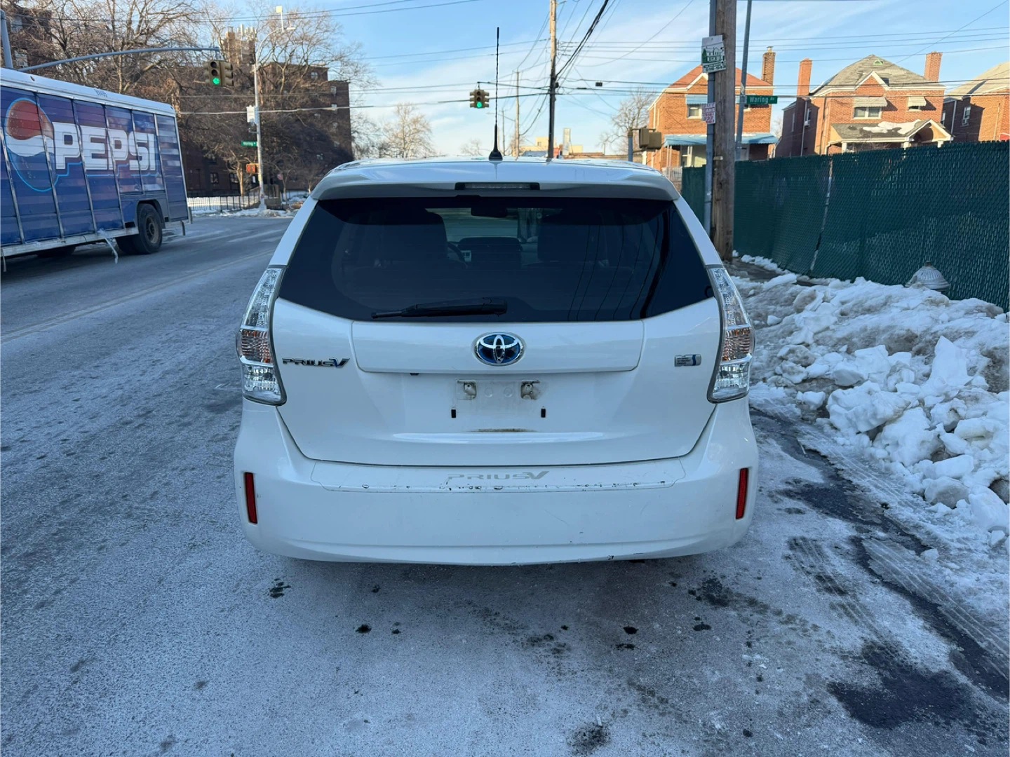 2012 Toyota Prius Hatchback V - photo 4