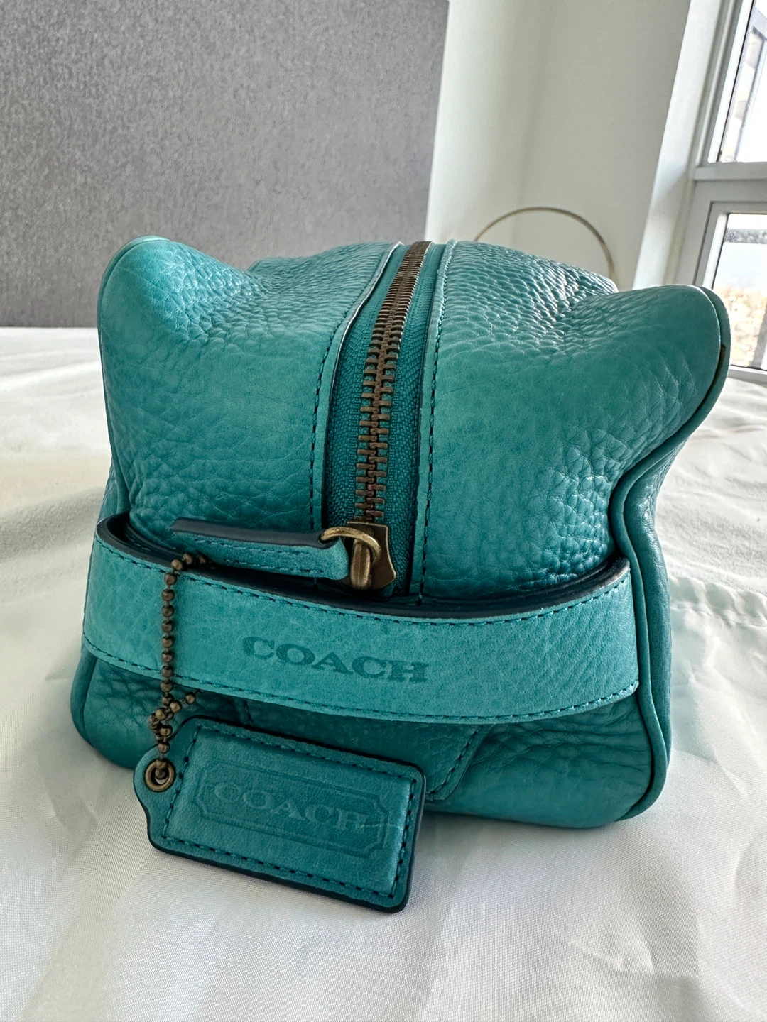 COACH Genuine Cowhide Leather Cosmetic/Travel Bag - photo 2