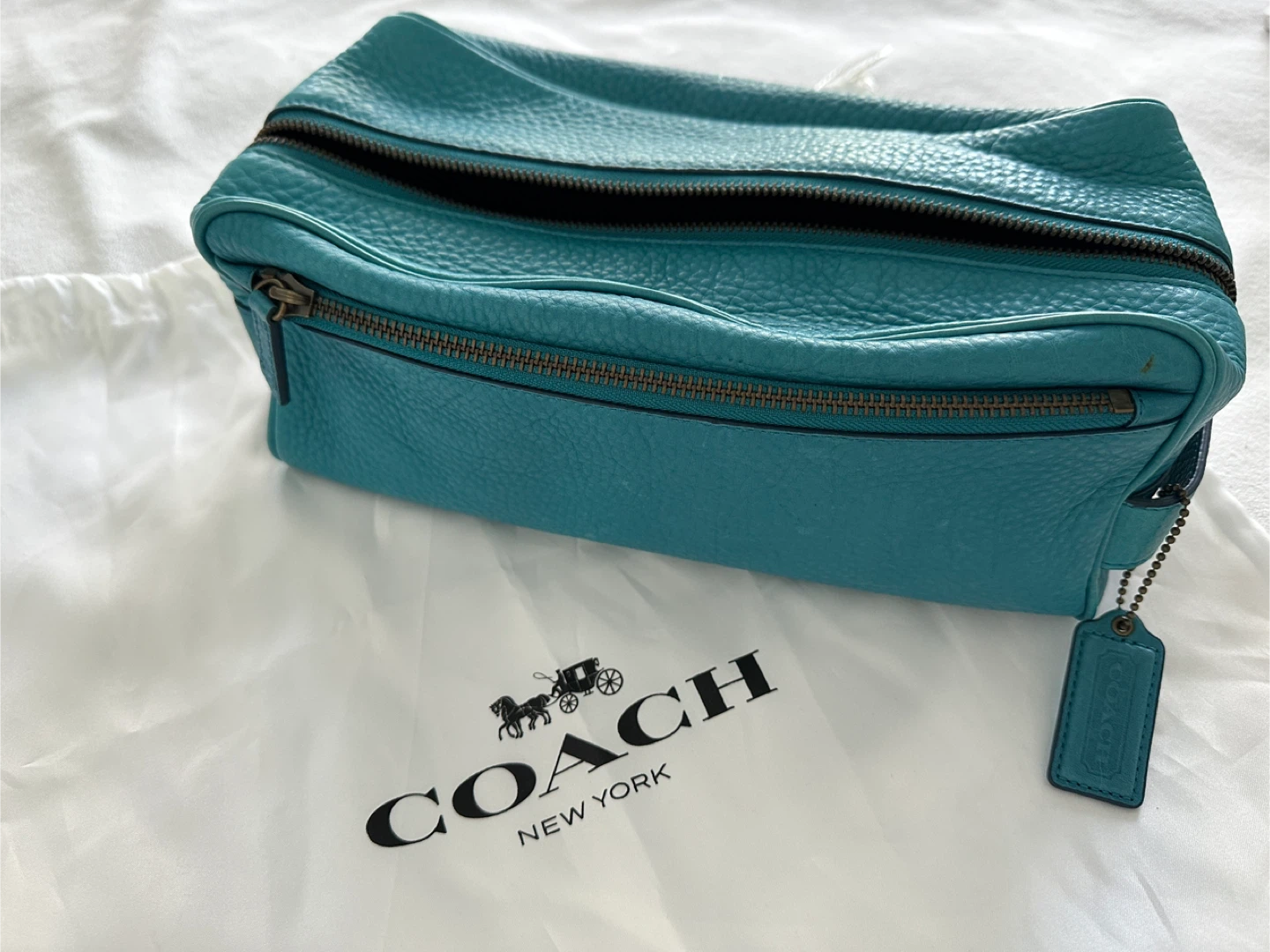 COACH Genuine Cowhide Leather Cosmetic/Travel Bag - photo 4