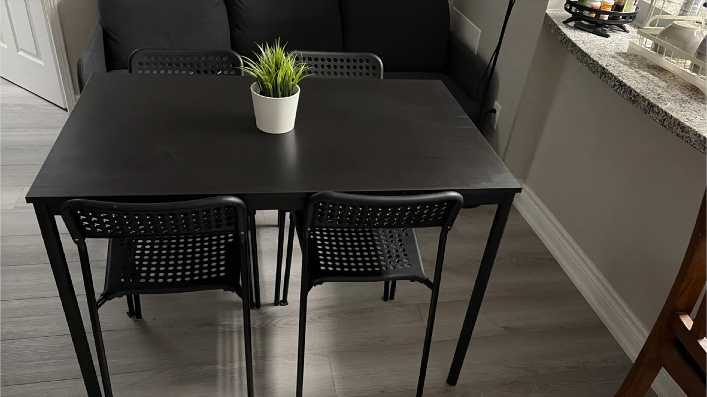 Dining Table Set – Table + 4 Chairs (With Cushions)
