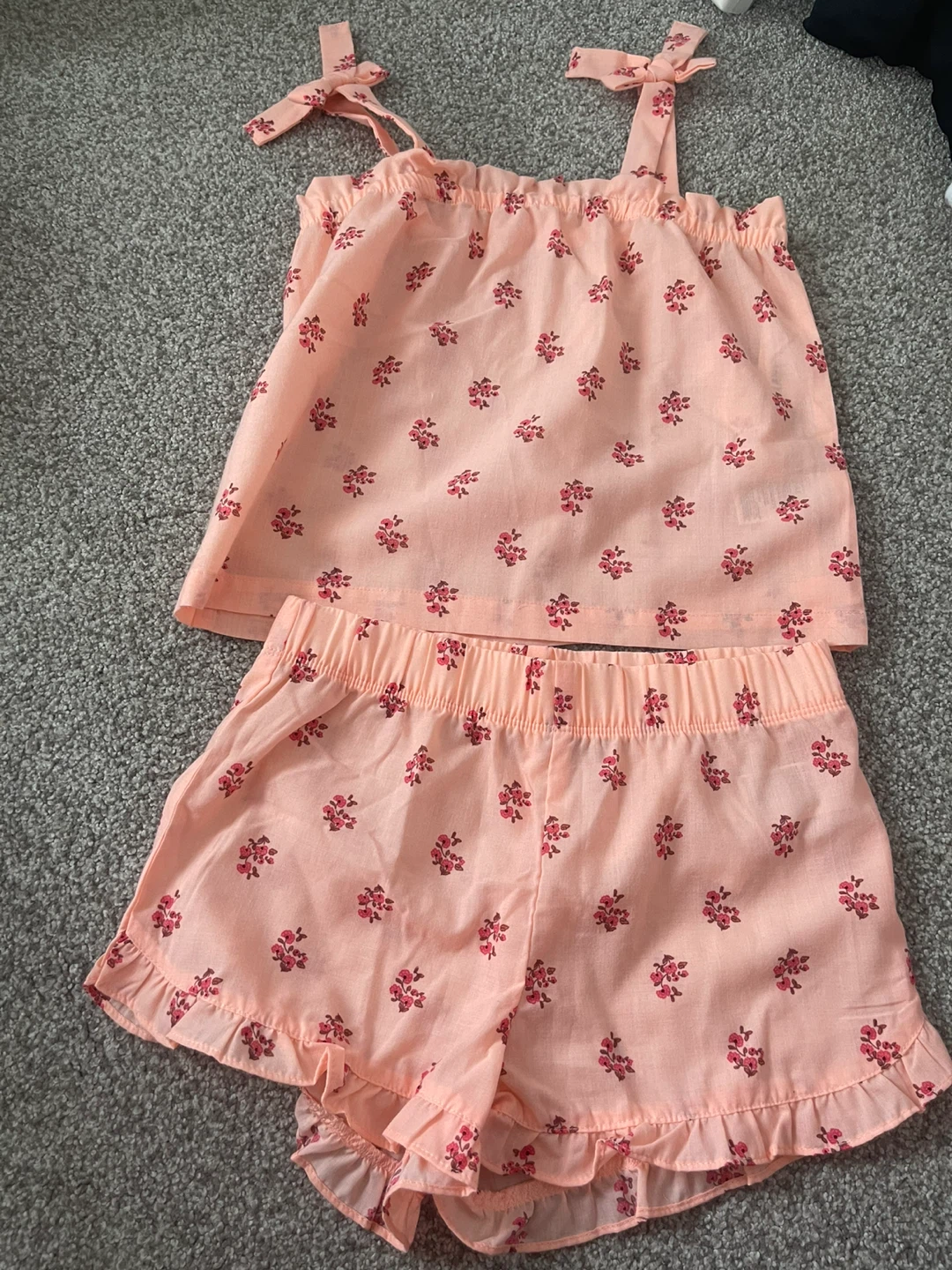 Random kids clothes ranging sizes m-xl 🏆 - photo 5