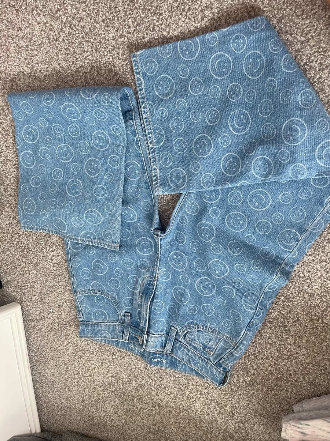Random kids clothes ranging sizes m-xl 🏆 - photo 2