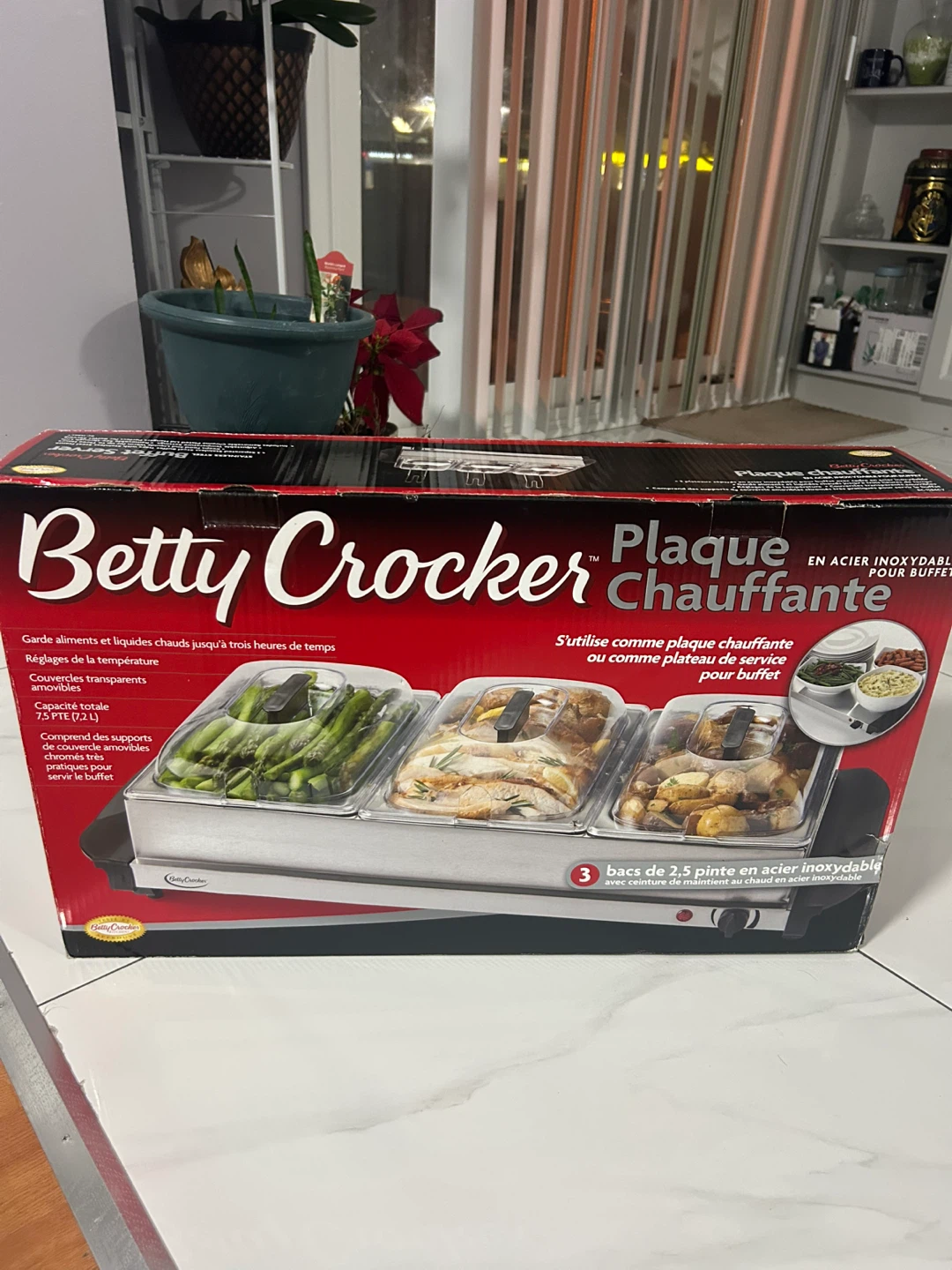 Betty Crocker Warming Tray with 3 Stainless Steel Food Pans