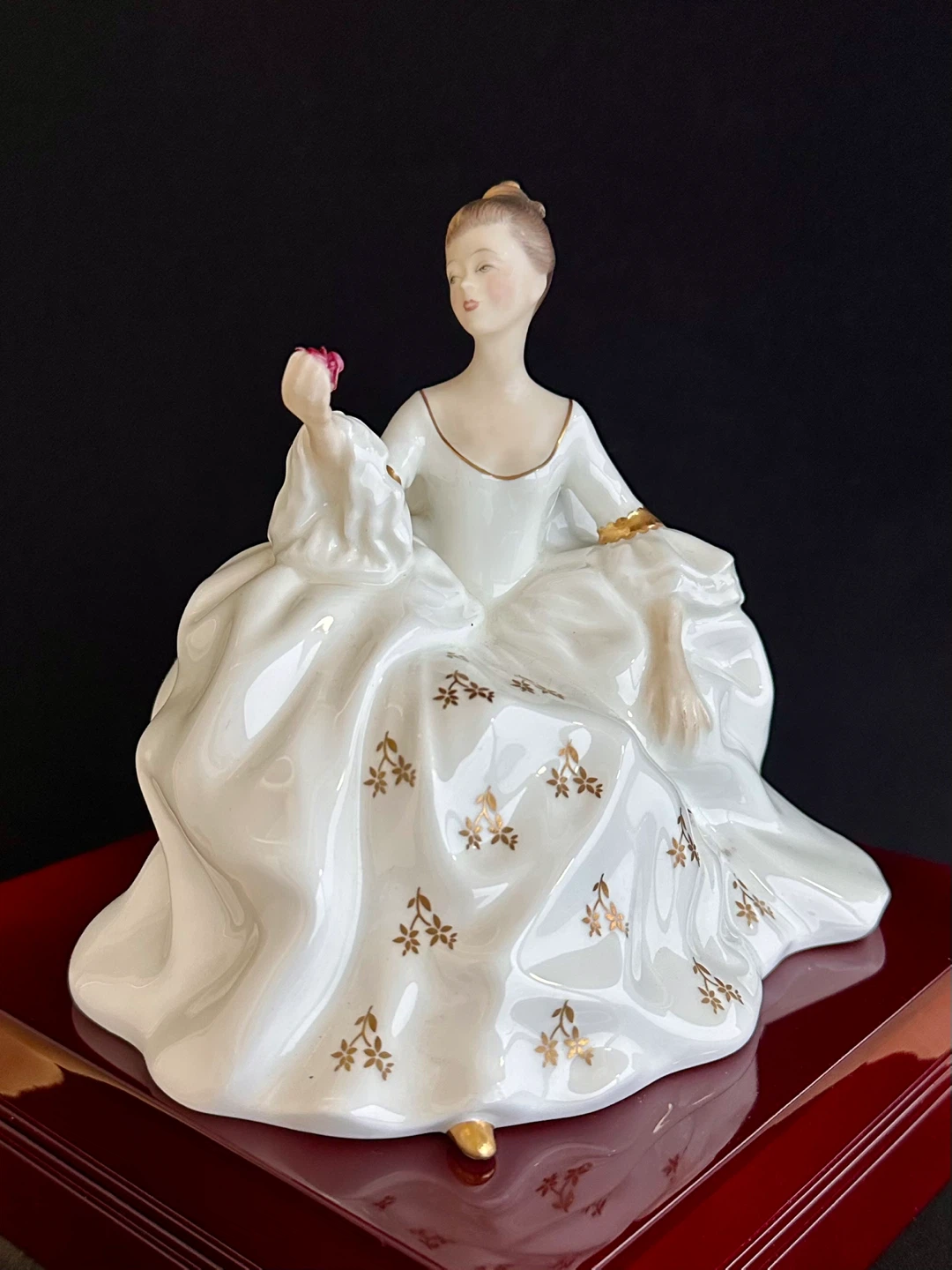 Royal Doulton HN 2339 My Love - photo 3