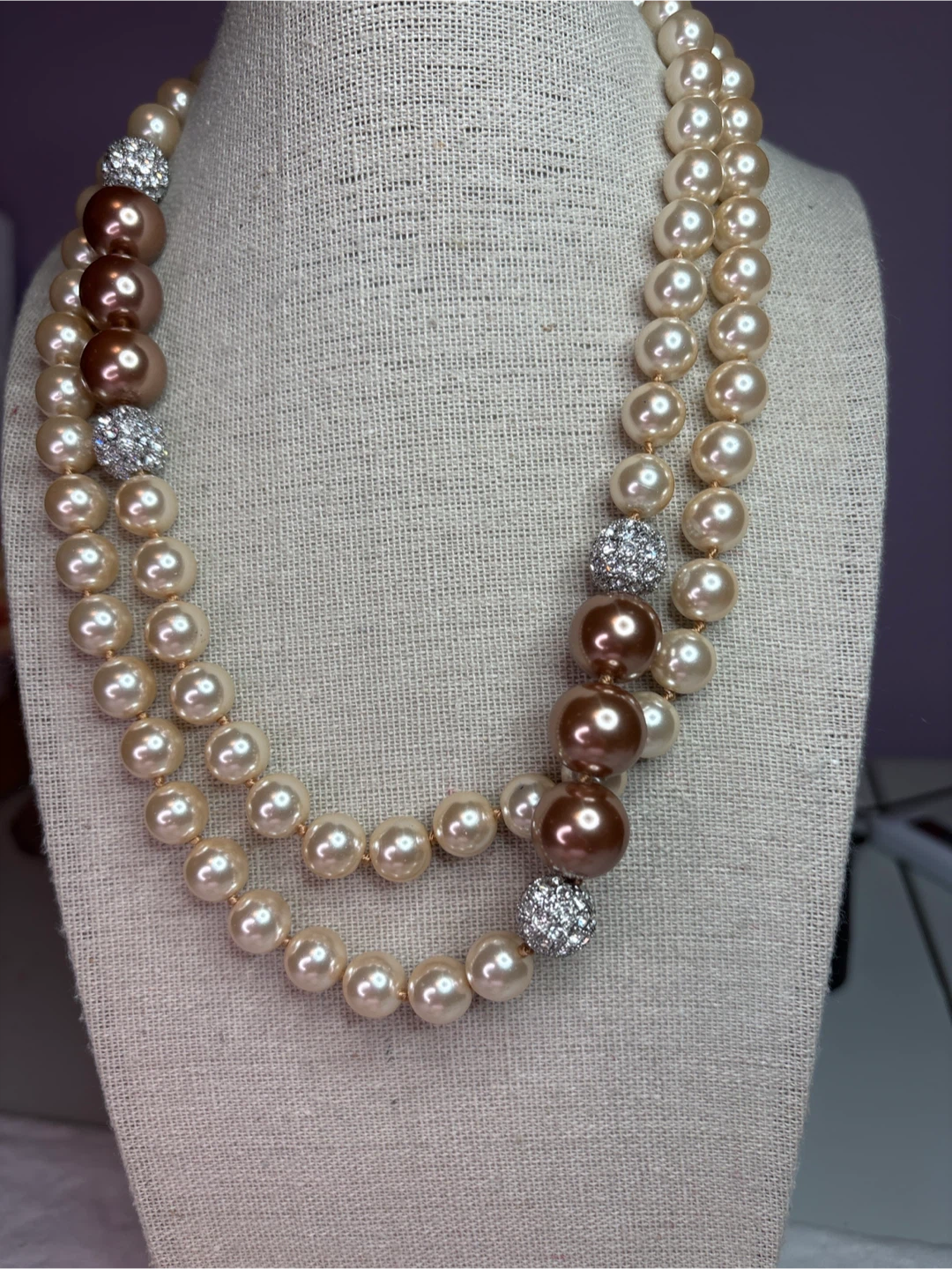 Faux pearls, earrings & faux pearl ring. - photo 3