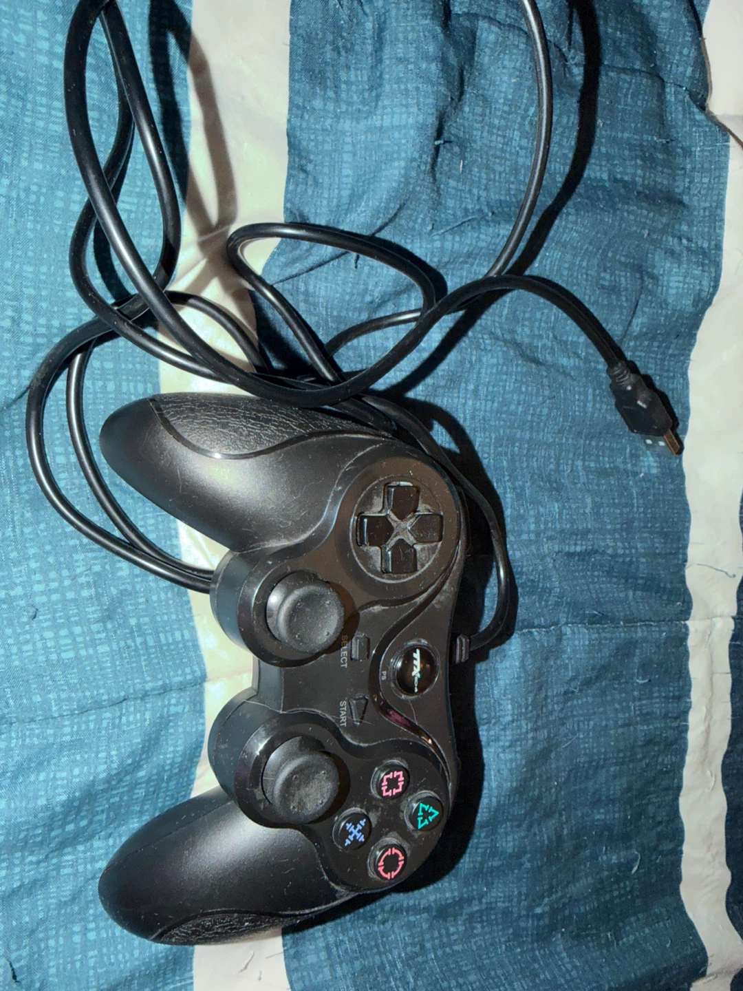 Black USB Game Controller
