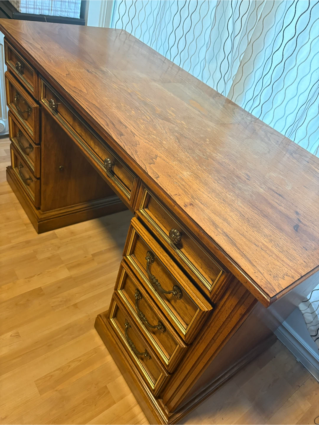 Vintage Wooden Executive Desk - photo 4