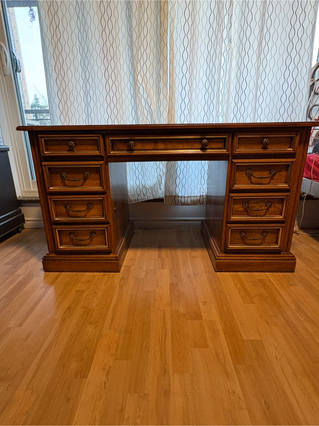 Vintage Wooden Executive Desk - photo 3