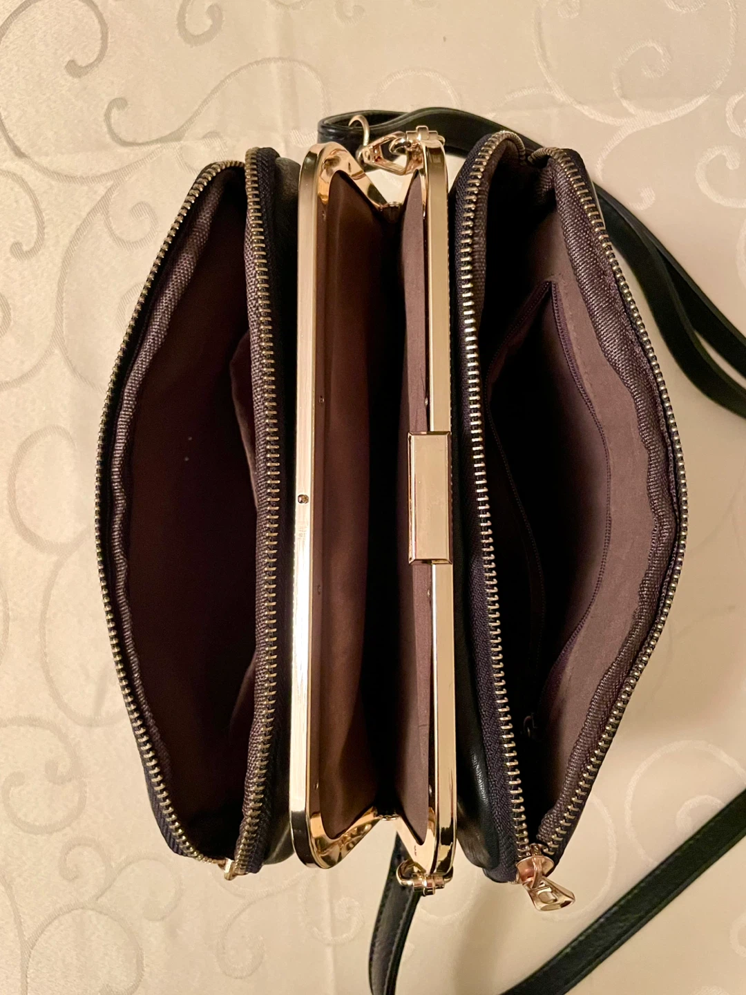 Womens Gold Accented Black Shoulder and Crossbody Handbag 🏆 - photo 3