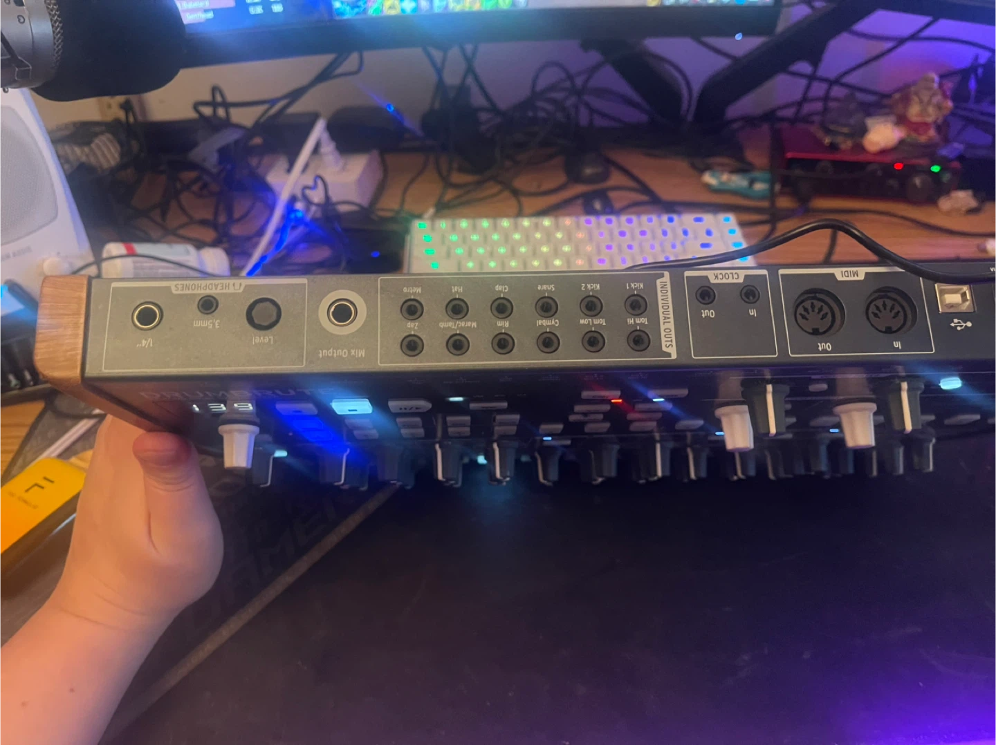 Arturia DrumBrute Analog Drum Synthesizer - photo 4
