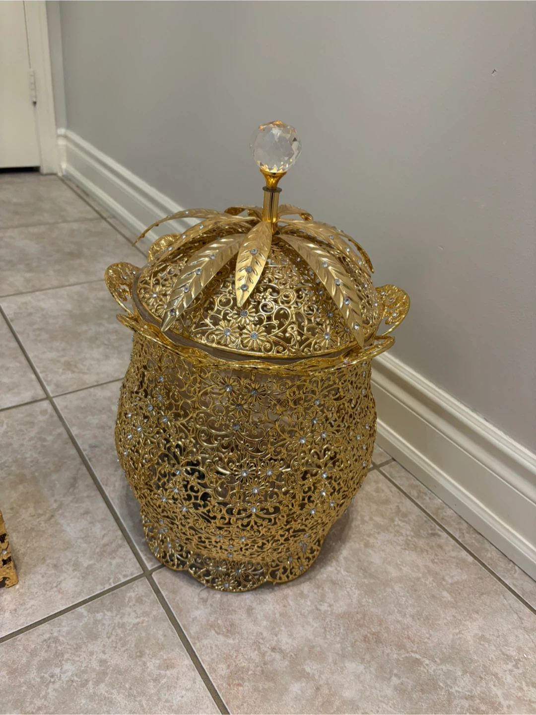 Decorative Gold Tissue Box Cover and Canister Set - photo 2
