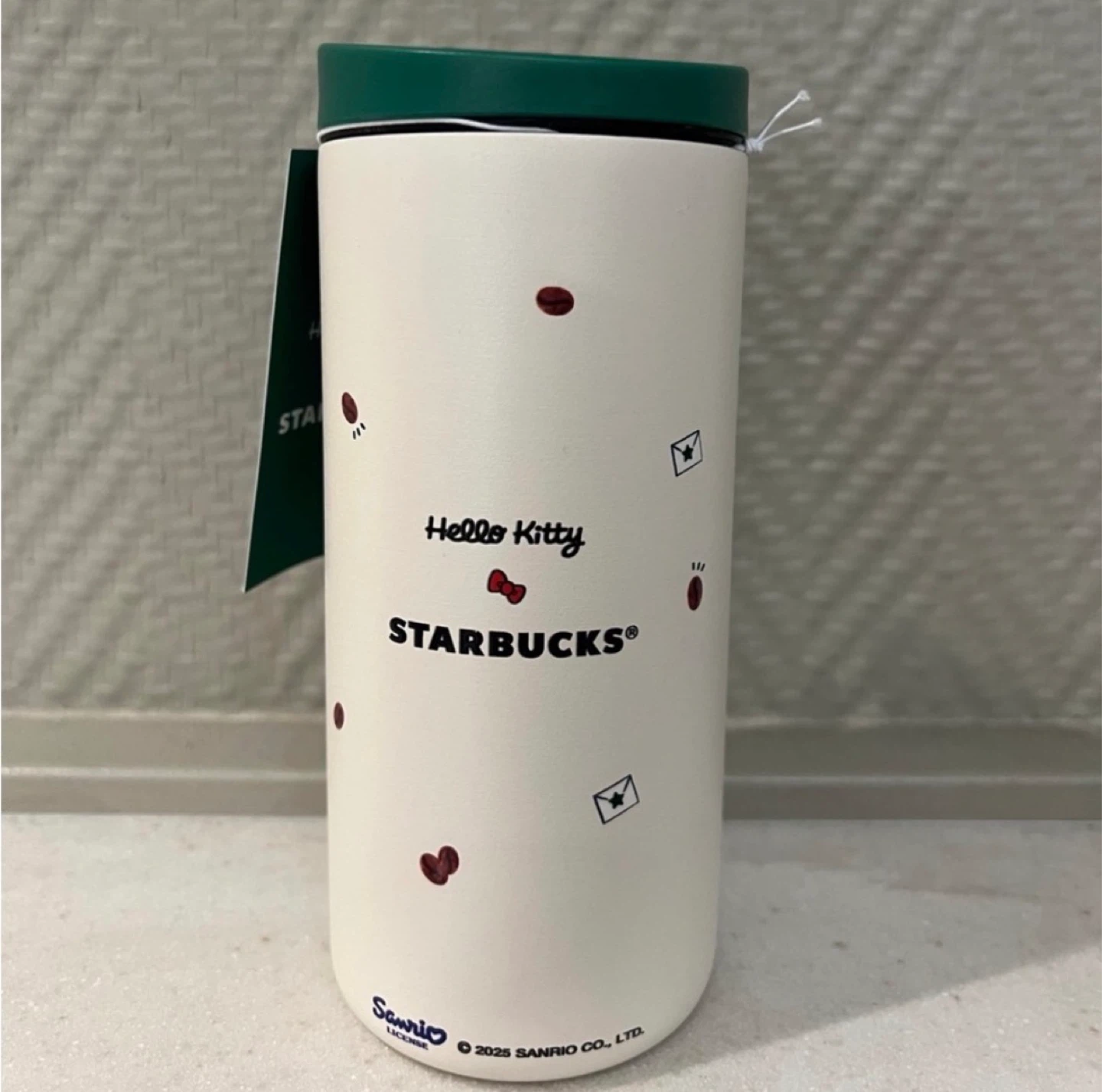 Starbucks Hello Kitty Tumbler - photo 2