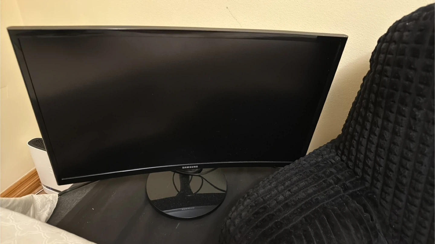 2 Computer Monitors