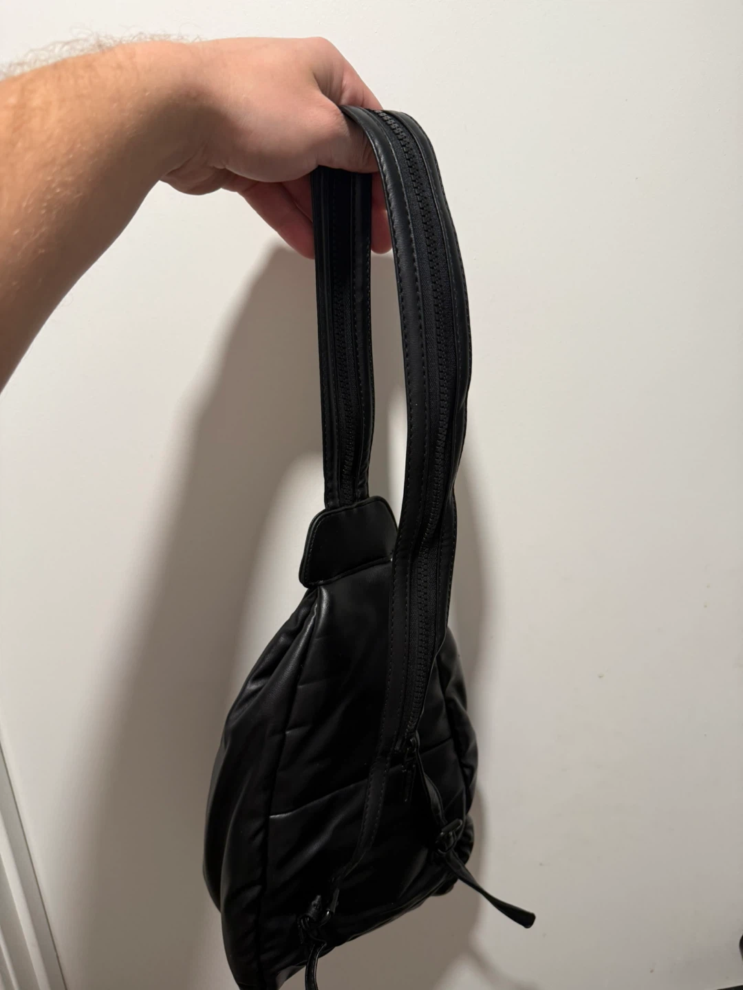 Steve Madden Black Quilted Sling Backpack - photo 3